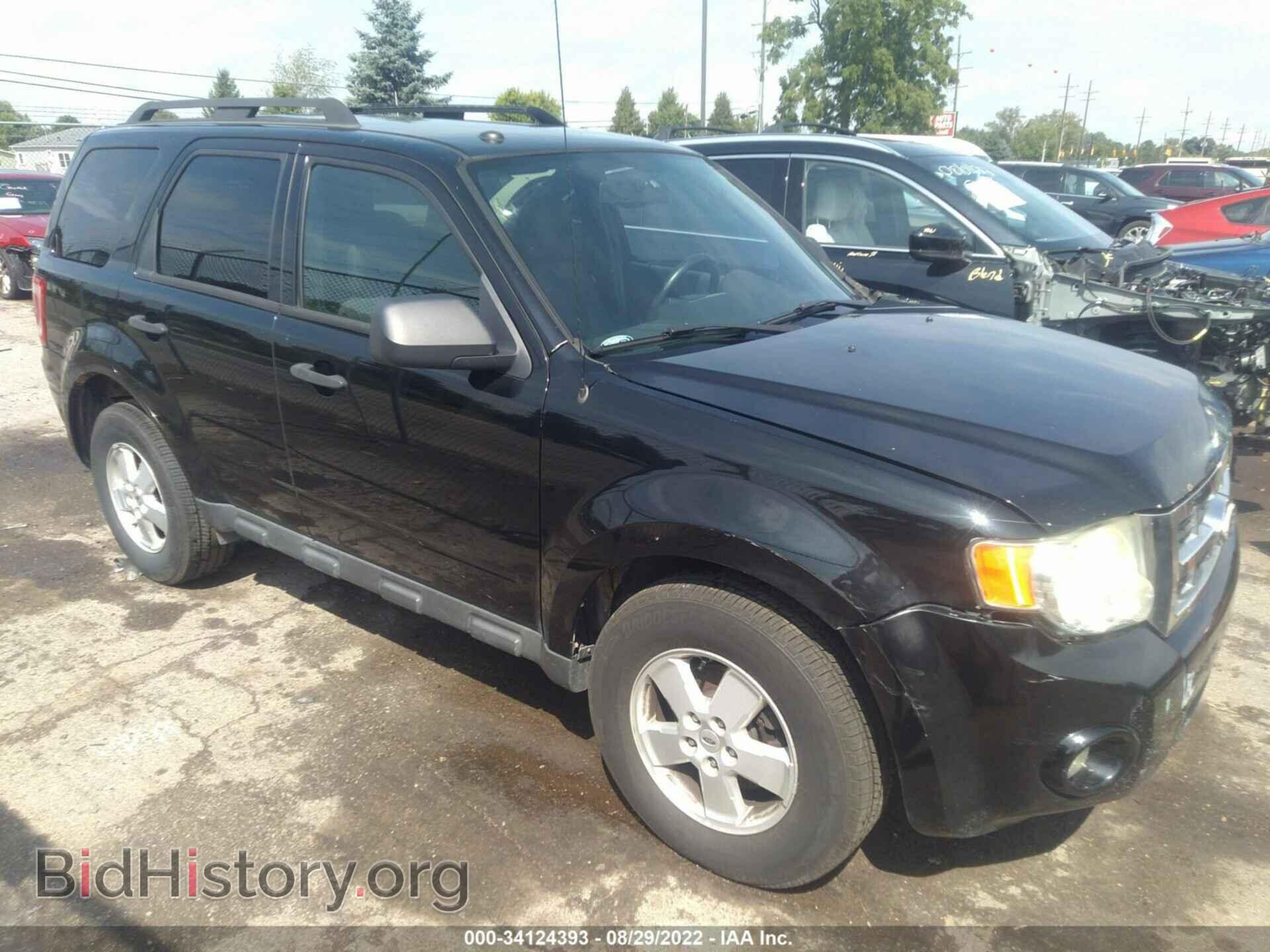 Фотография 1FMCU0DG8AKD18619 - FORD ESCAPE 2010