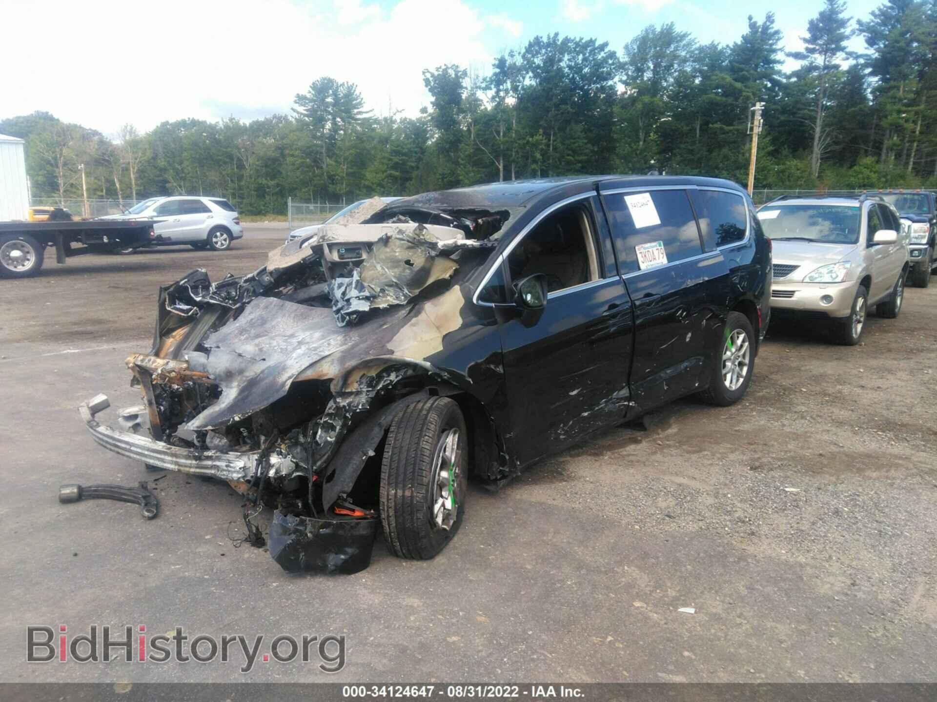 2017 CHRYSLER PACIFICA - VIN: 2C4RC1DG4HR587882 - Photo 2