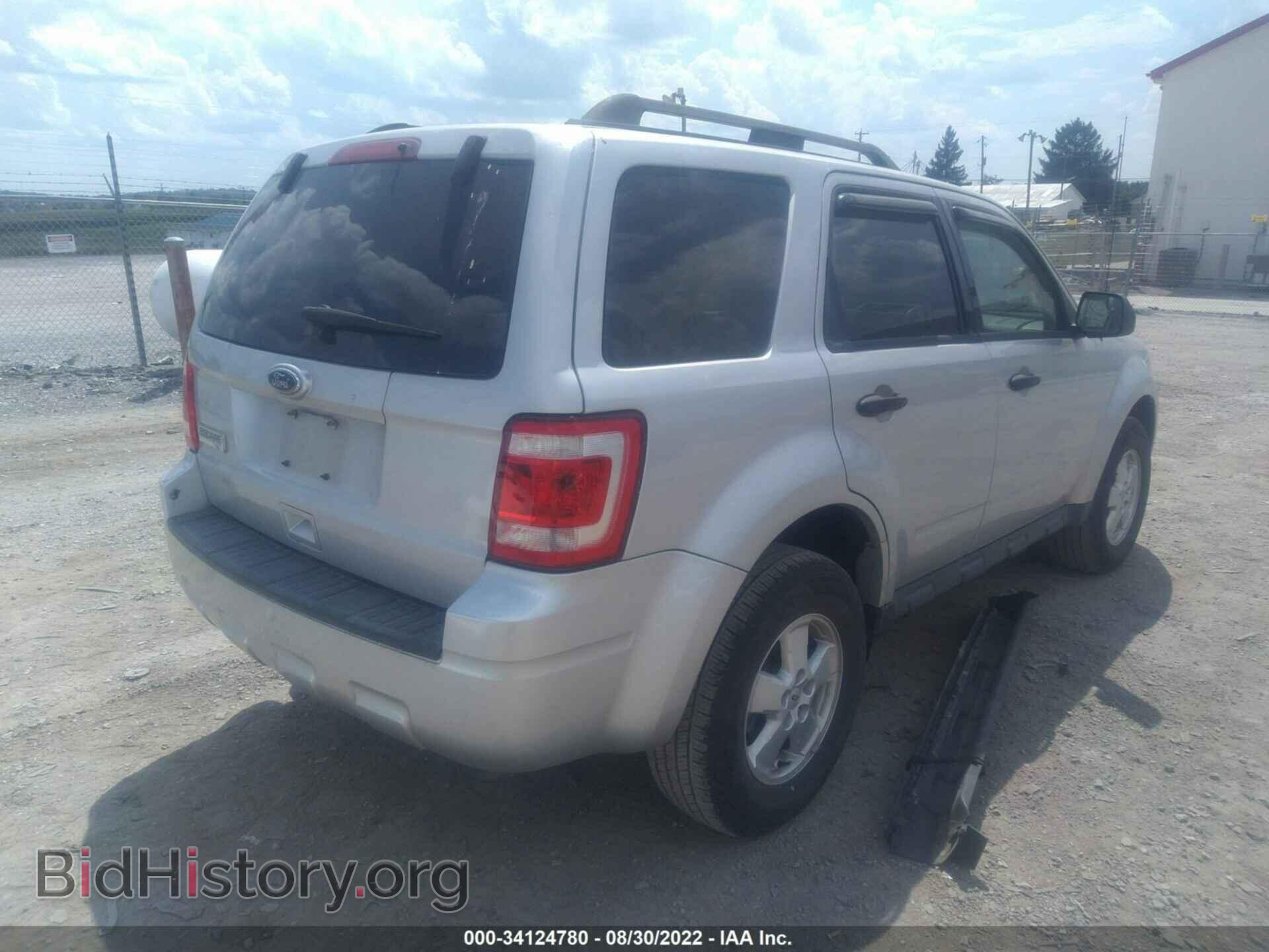 2010 FORD ESCAPE - VIN: 1FMCU0D75AKD37001 - Photo 4