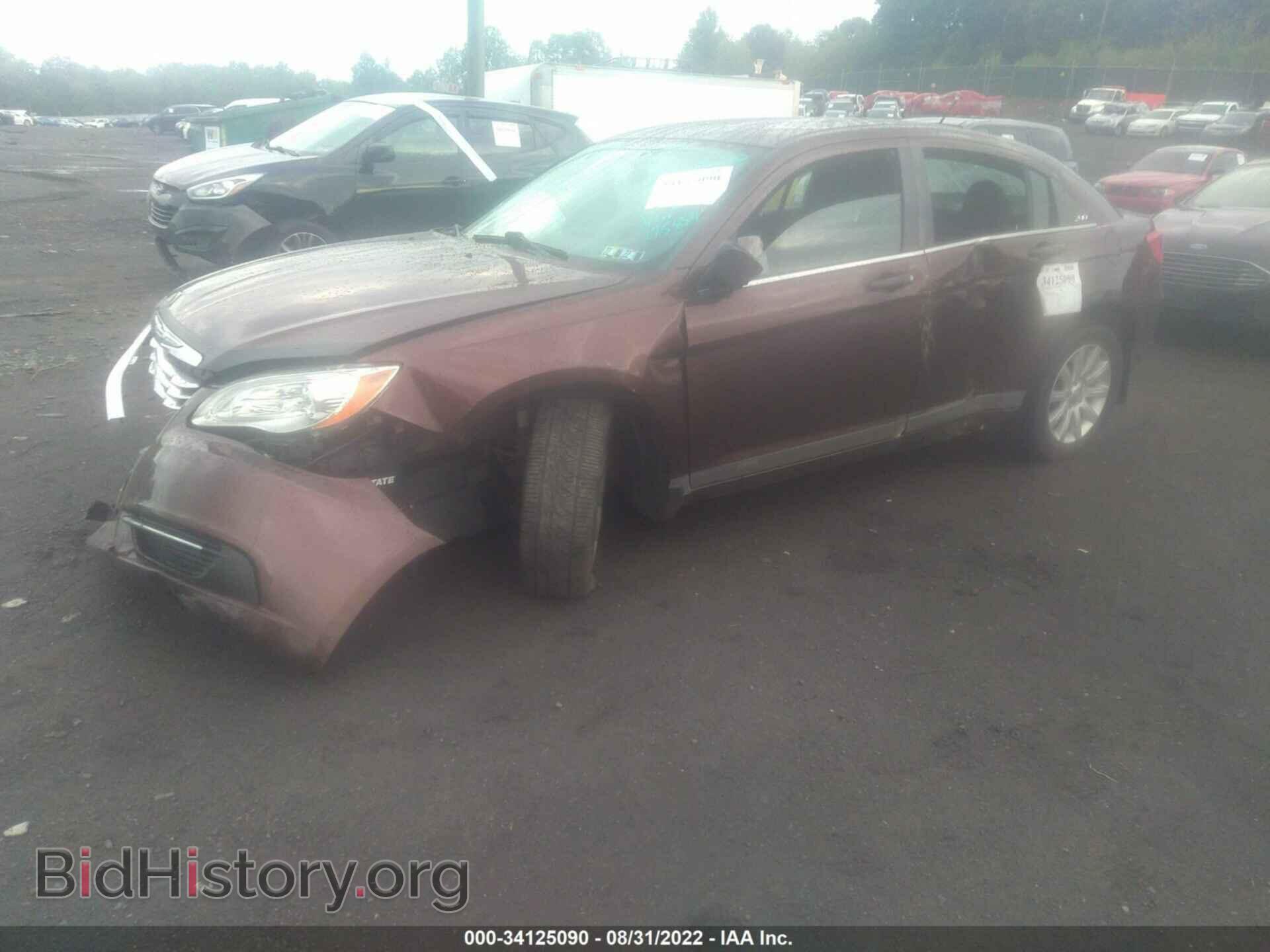 2012 CHRYSLER 200 - VIN: 1C3CCBBB1CN175884 - Фото 2