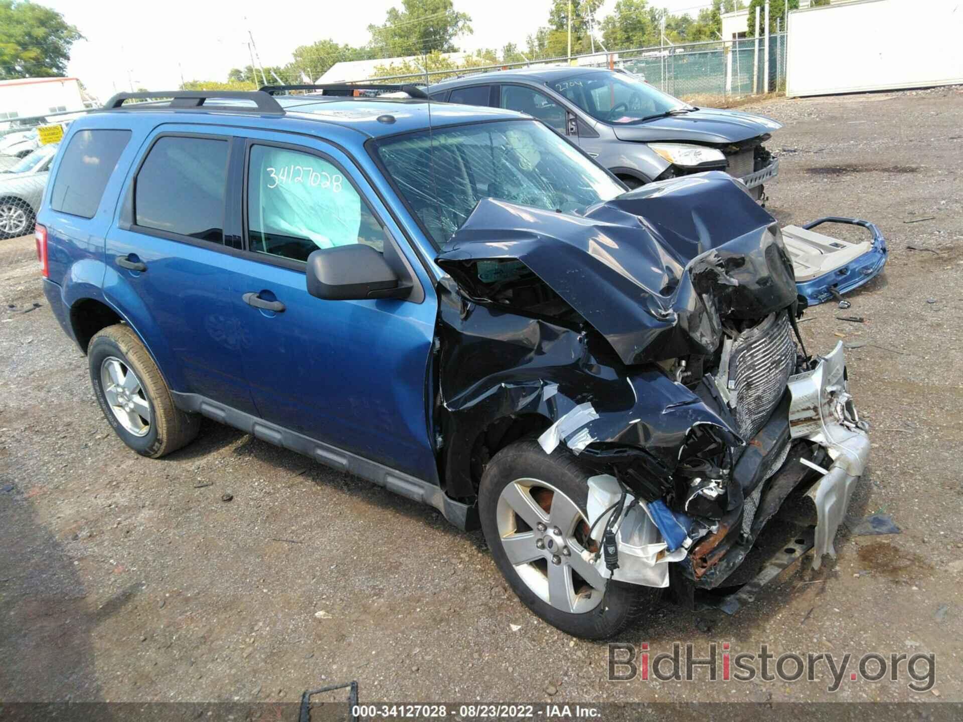 Photo 1FMCU0D7XAKC61341 - FORD ESCAPE 2010