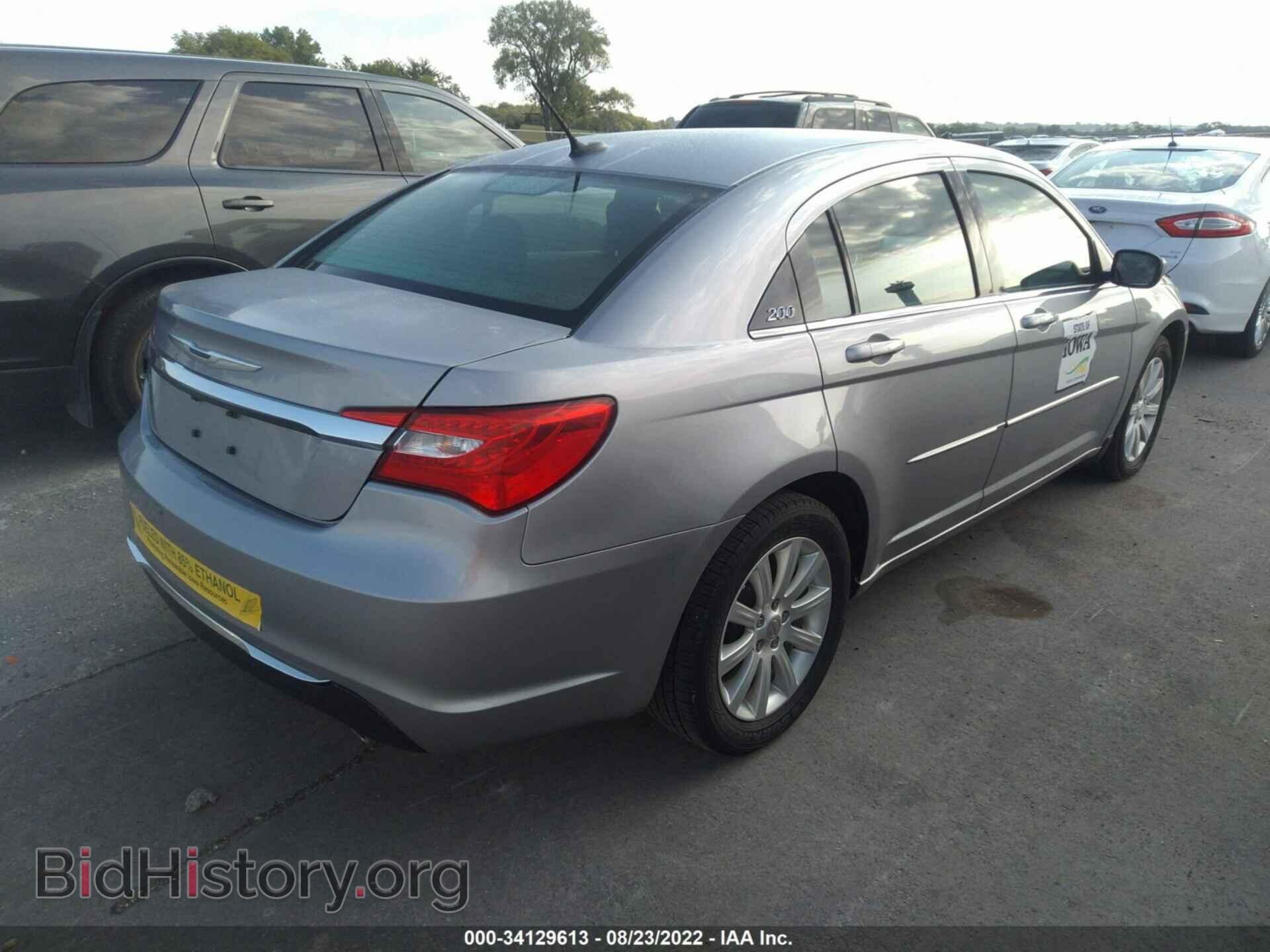 2013 CHRYSLER 200 - VIN: 1C3CCBBG4DN711174 - Photo 4