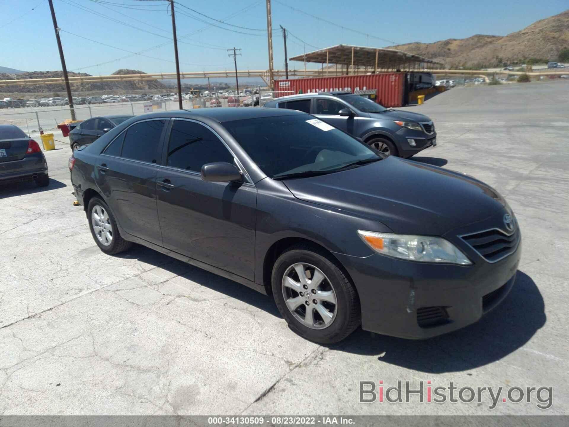 Photo 4T1BF3EK7BU635940 - TOYOTA CAMRY 2011