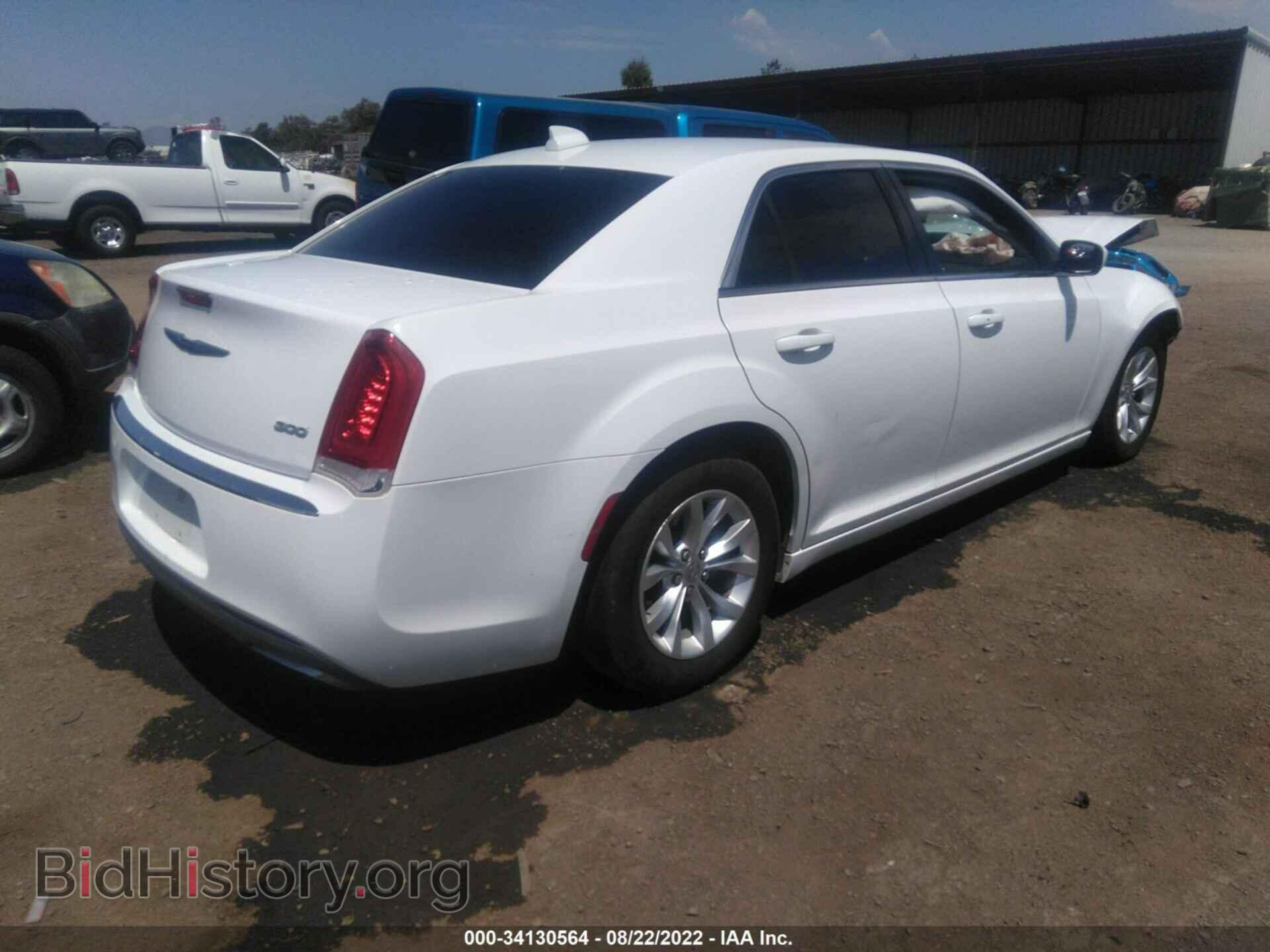 2015 CHRYSLER 300 - VIN: 2C3CCAAG6FH893967 - Фото 4