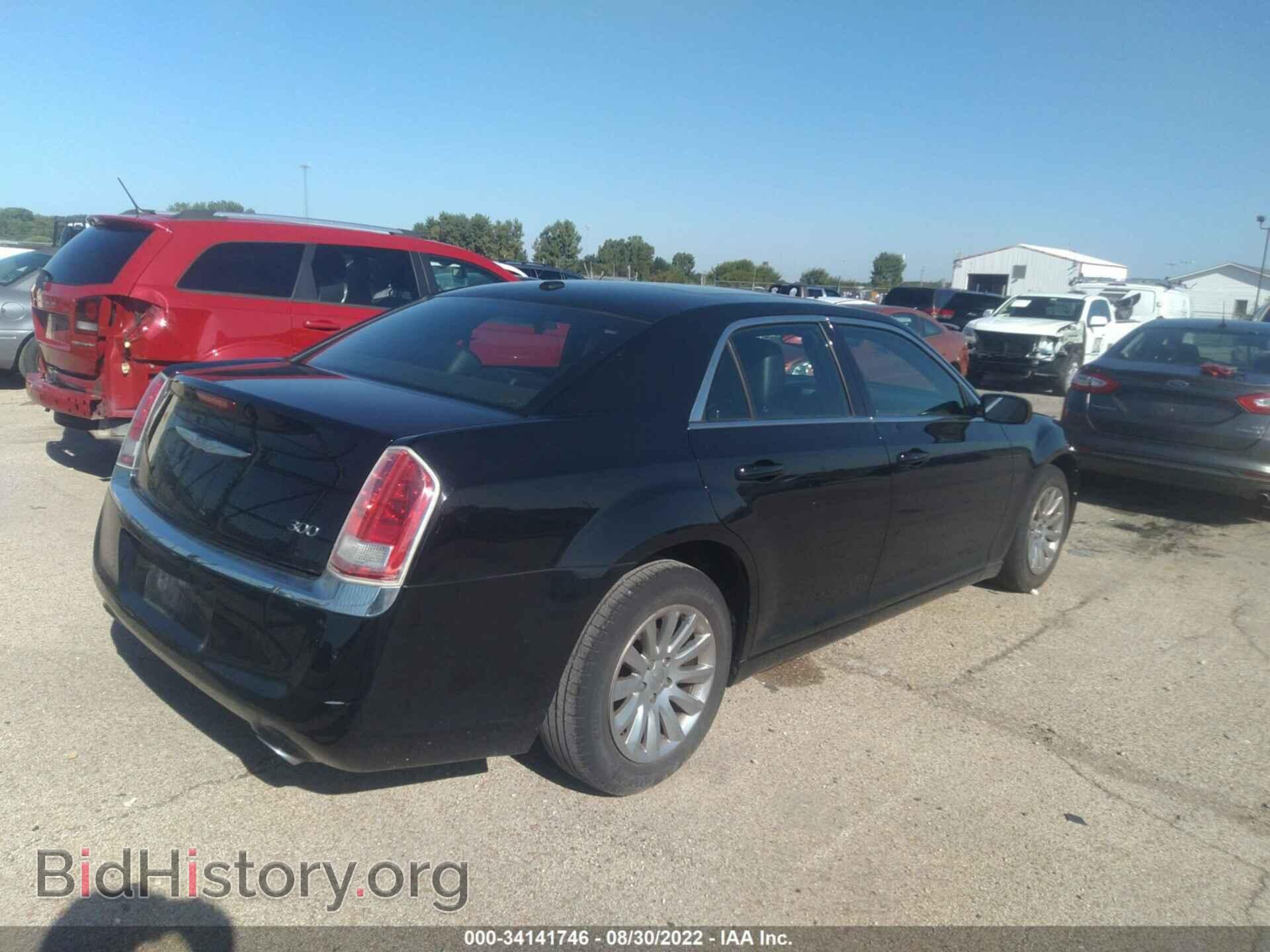 2014 CHRYSLER 300 - VIN: 2C3CCAAG9EH343483 - Фото 6