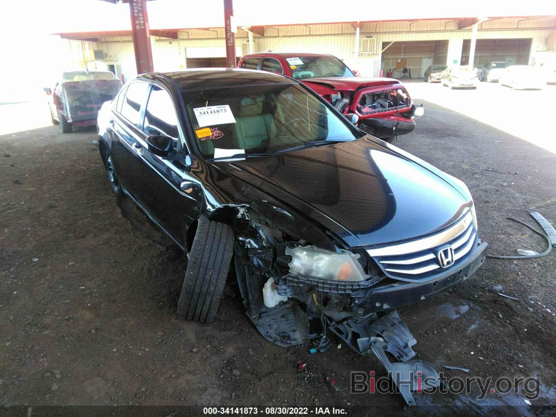 Photo 1HGCP3F8XCA035135 - HONDA ACCORD SDN 2012