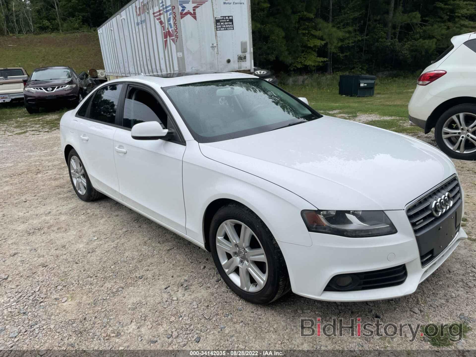 Photo WAUDFAFL4BN028748 - AUDI A4 2011