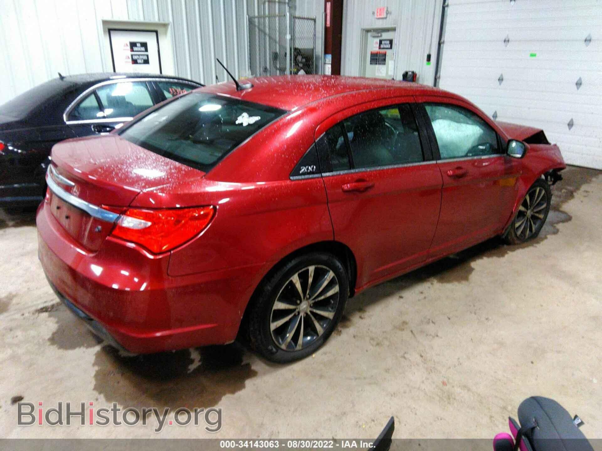 2013 CHRYSLER 200 - VIN: 1C3CCBBG0DN711138 - Фото 4
