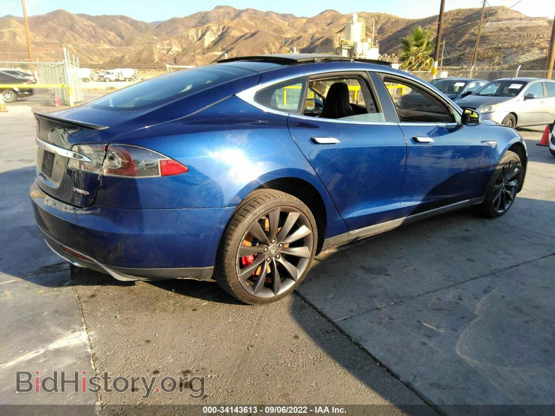 2015 TESLA MODEL S - VIN: 5YJSA1H41FF082527 - Фото 4