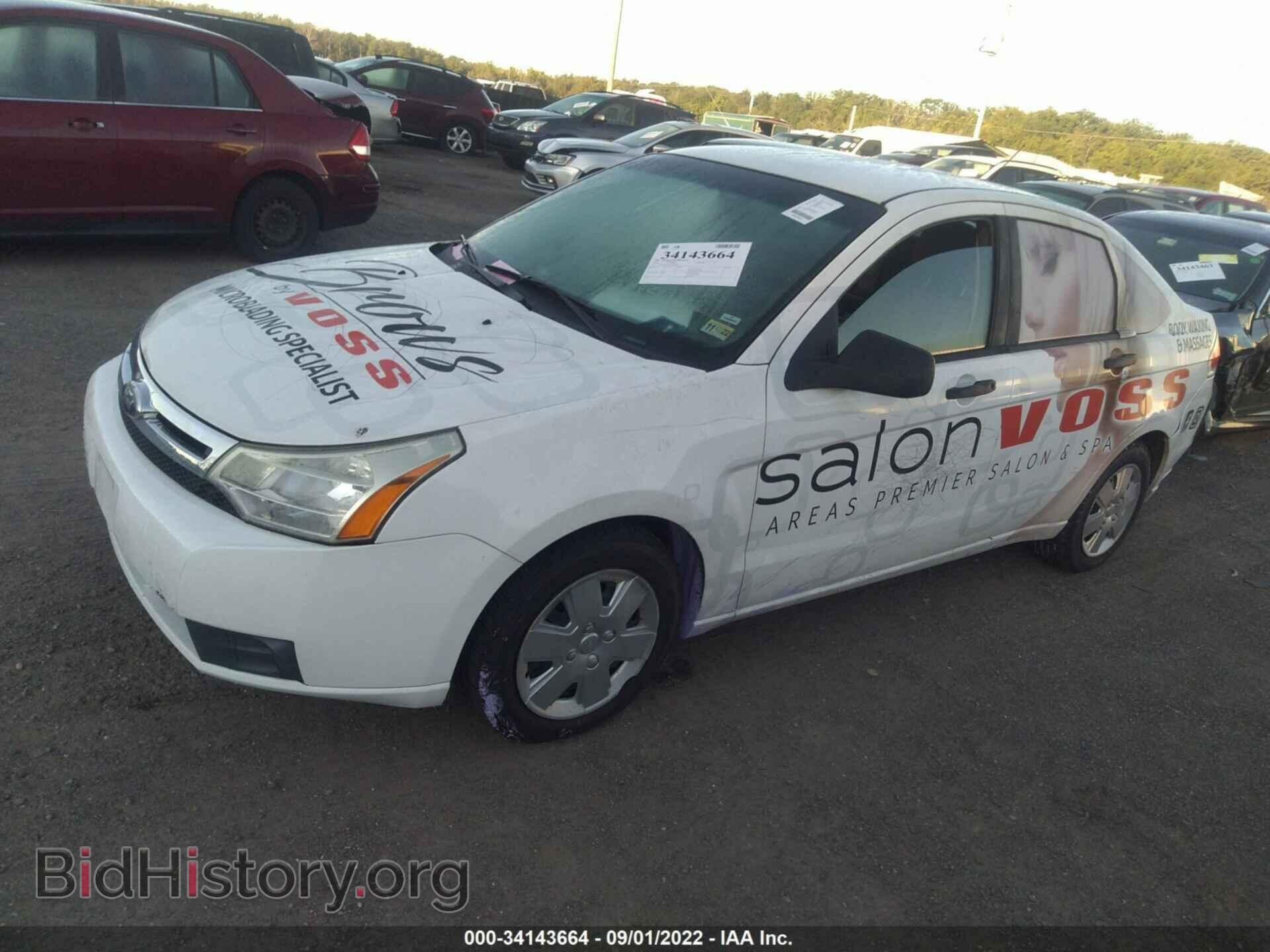 2010 FORD FOCUS - VIN: 1FAHP3EN8AW122095 - Фото 2
