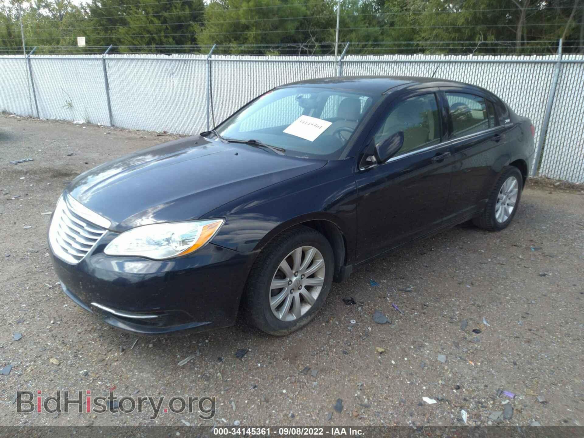 2012 CHRYSLER 200 - VIN: 1C3CCBBB9CN267700 - Фото 2