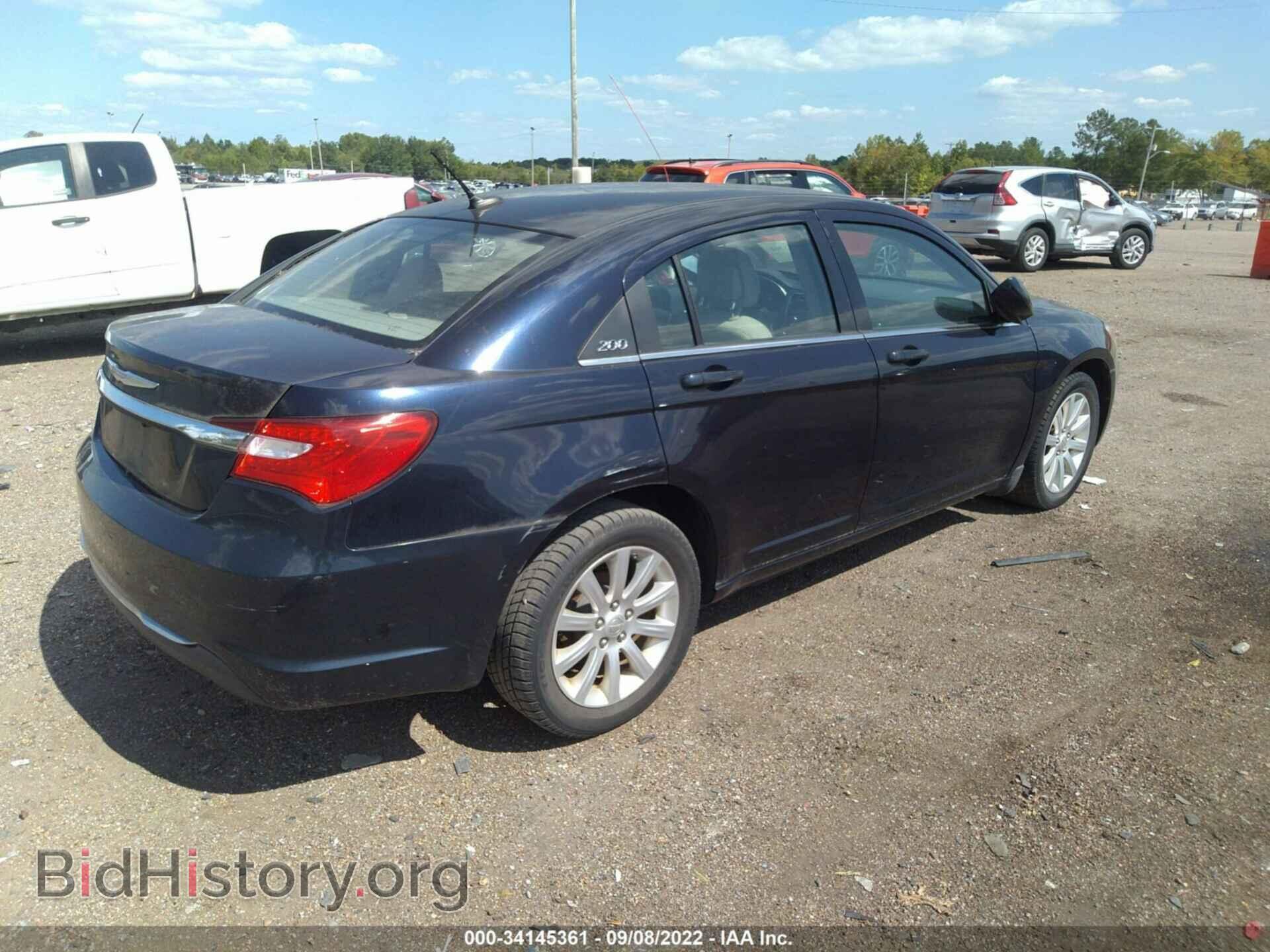 2012 CHRYSLER 200 - VIN: 1C3CCBBB9CN267700 - Фото 4