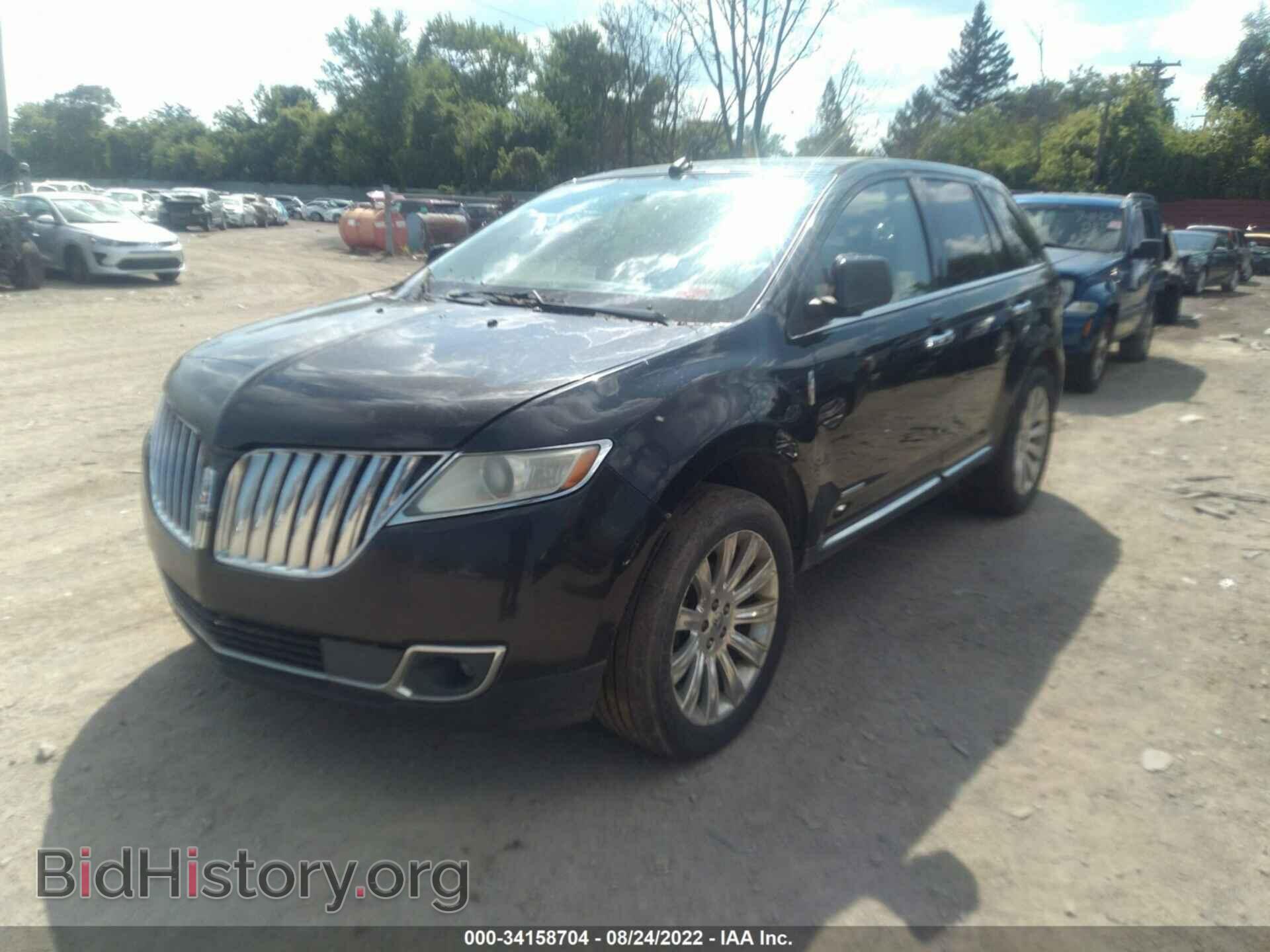 2011 LINCOLN MKX - VIN: 2LMDJ8JK0BBJ06284 - Фото 2