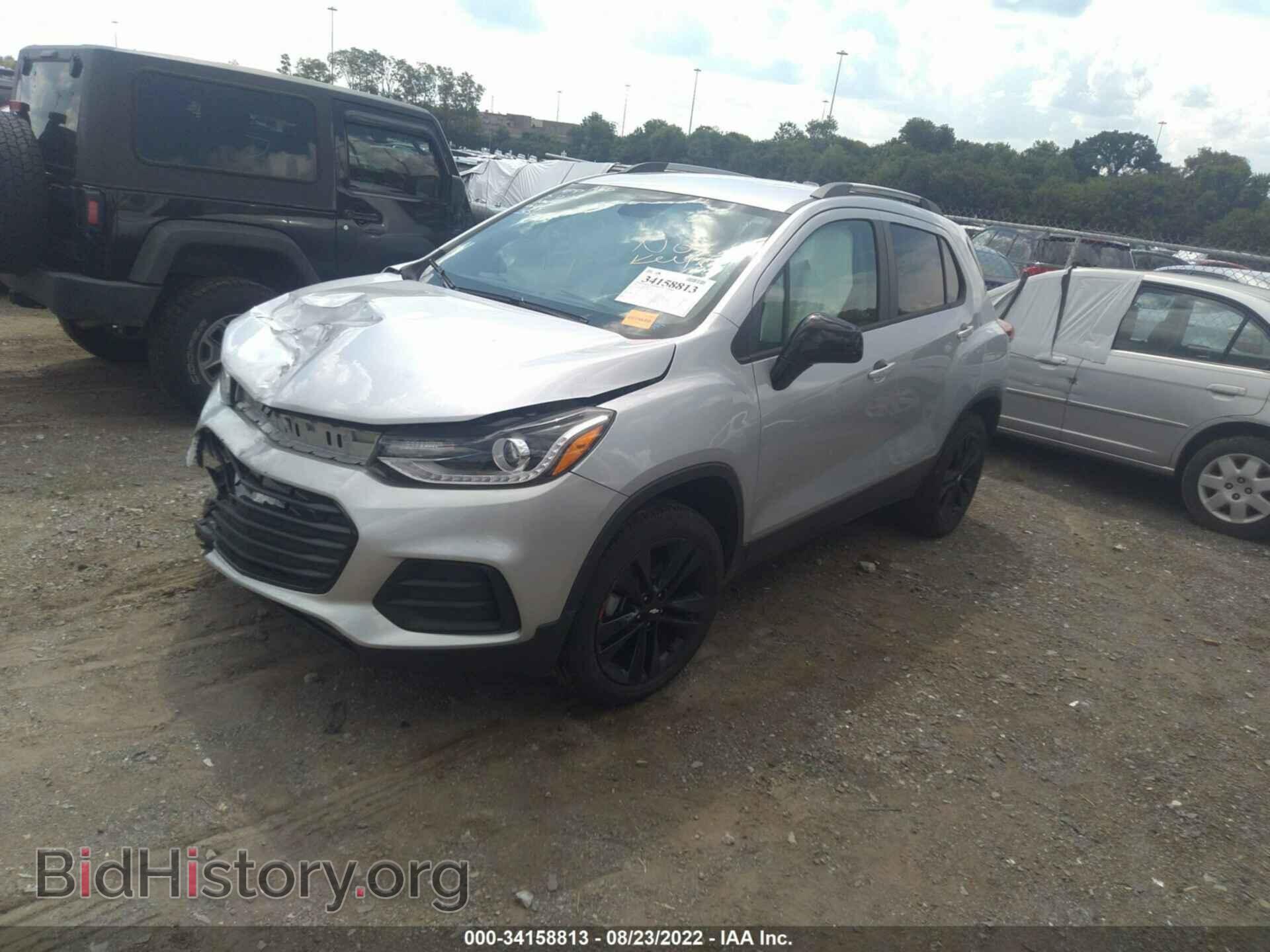 2020 CHEVROLET TRAX - VIN: 3GNCJPSB3LL287429 - Фото 2