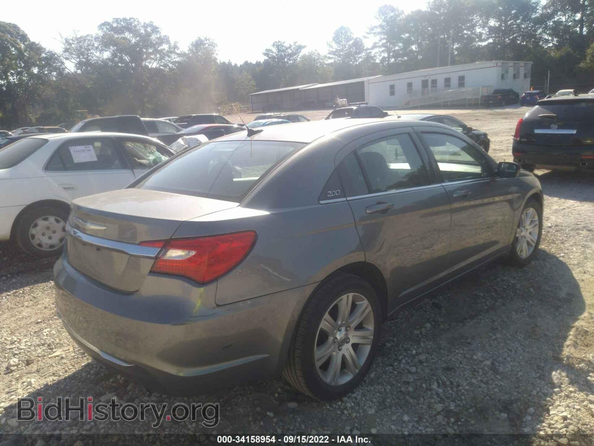 2012 CHRYSLER 200 - VIN: 1C3CCBAB3CN295459 - Фото 4
