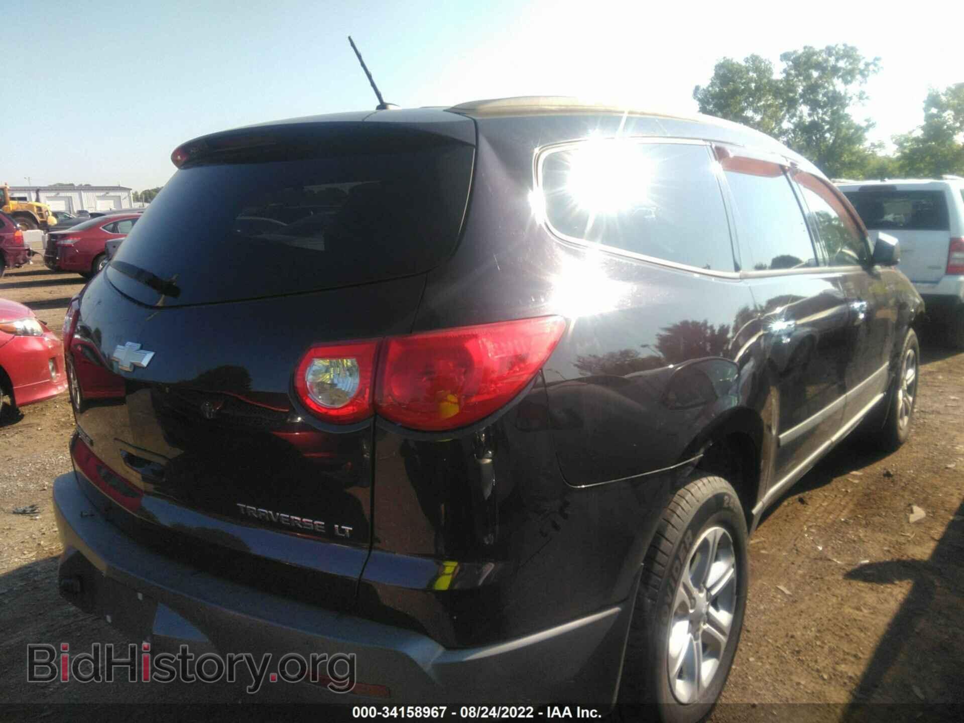 2010 CHEVROLET TRAVERSE - VIN: 1GNLREED9AS115933 - Фото 4