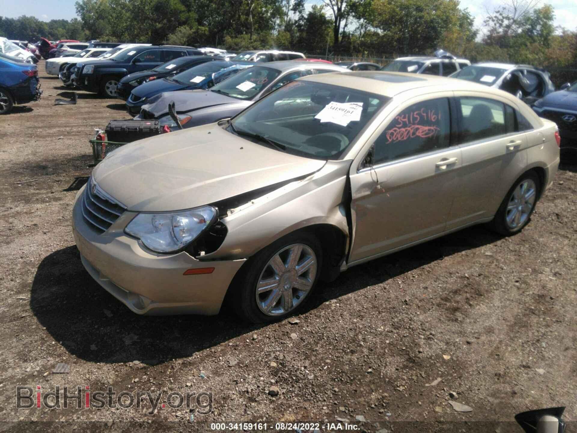 2010 CHRYSLER SEBRING - VIN: 1C3CC5FV1AN142399 - Фото 2