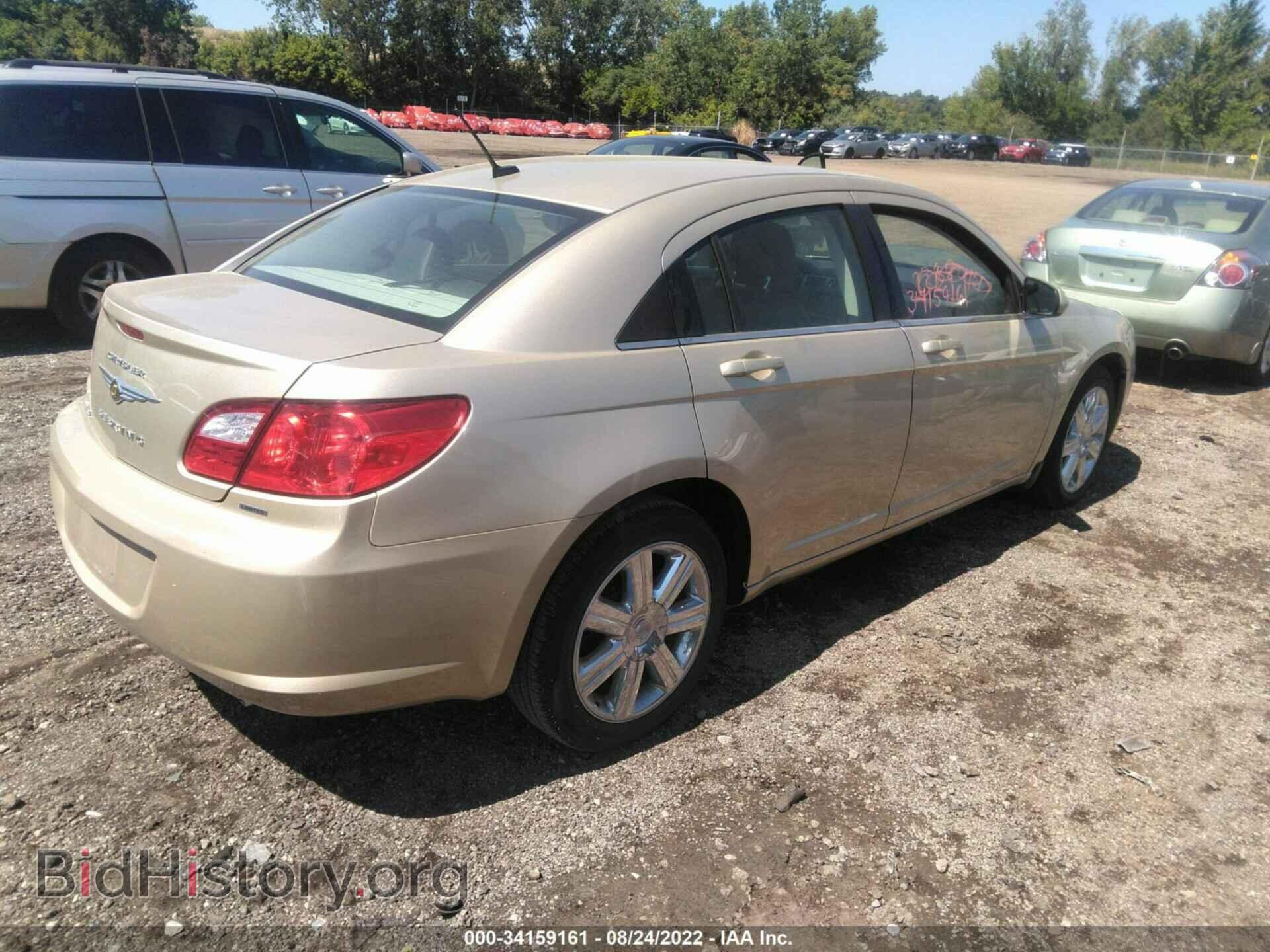 2010 CHRYSLER SEBRING - VIN: 1C3CC5FV1AN142399 - Фото 4