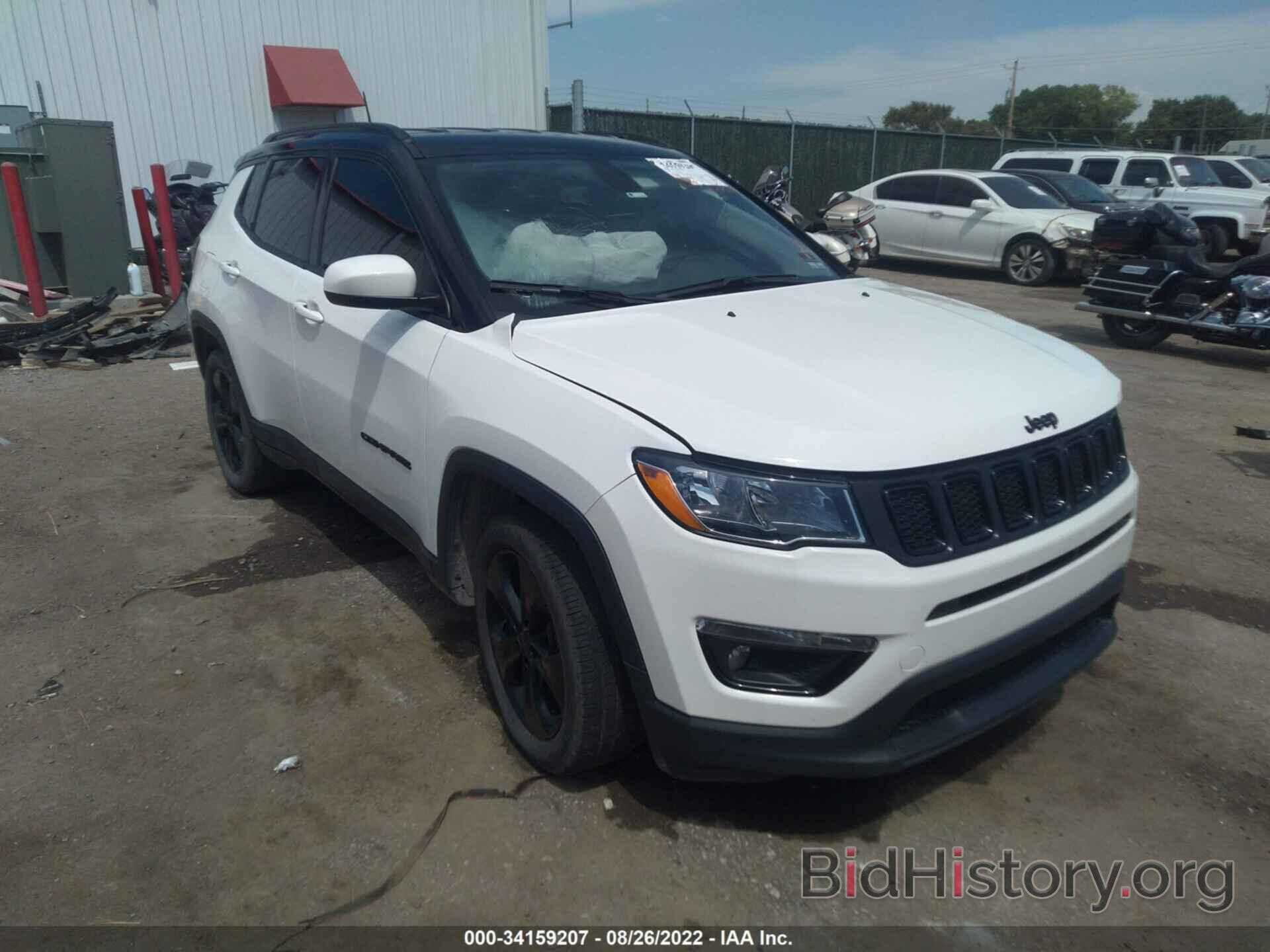 Photo 3C4NJCBBXKT840831 - JEEP COMPASS 2019