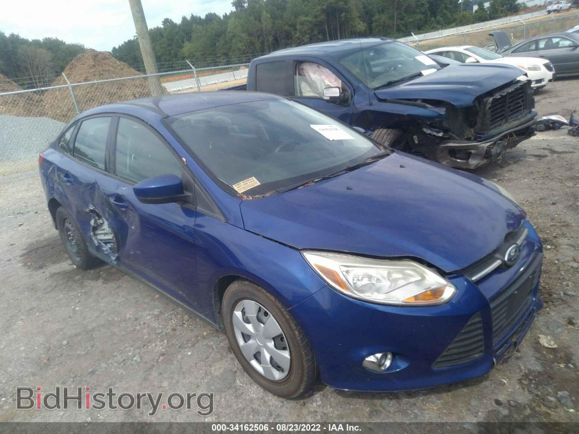 Photo 1FAHP3F25CL325132 - FORD FOCUS 2012