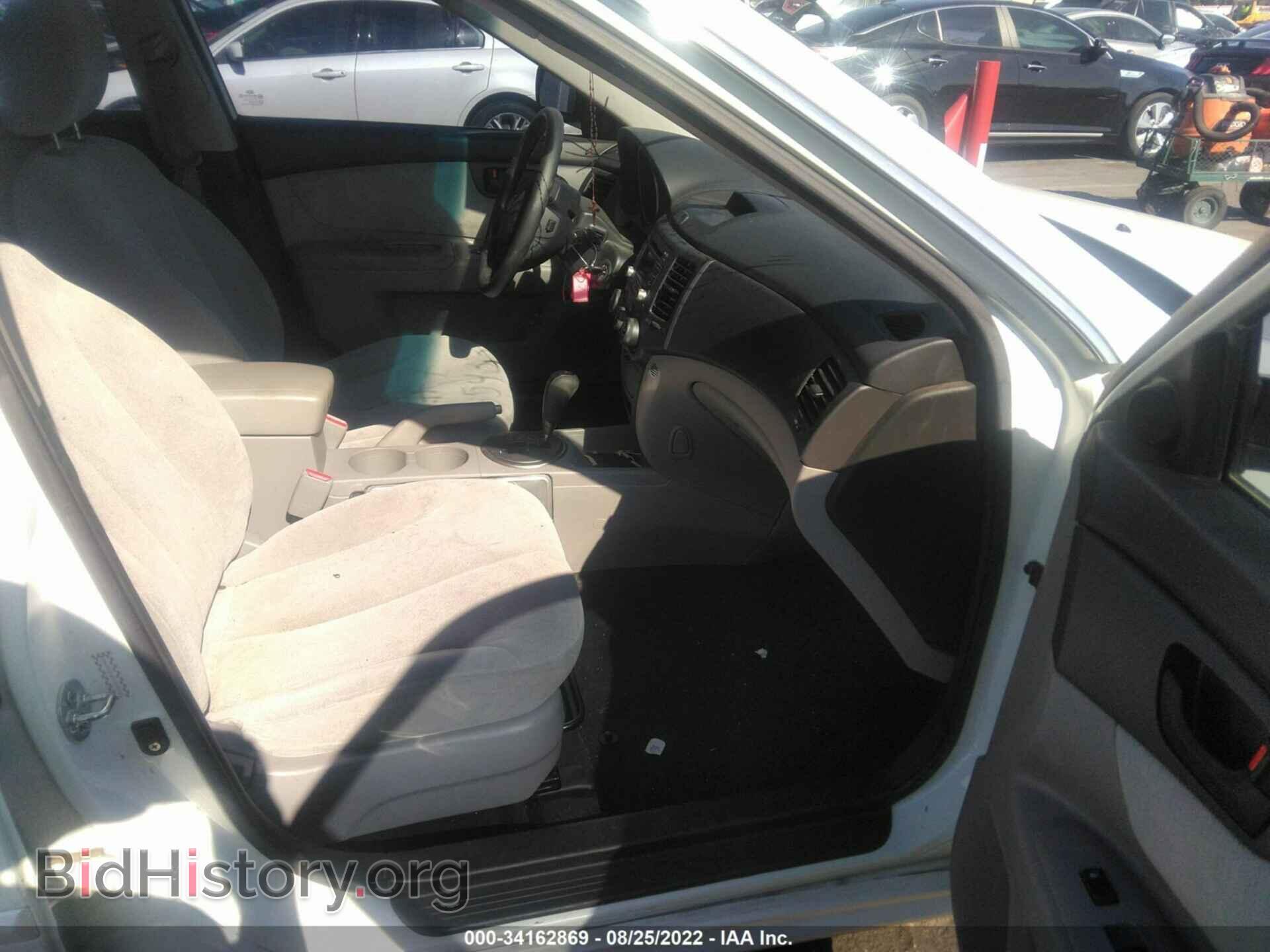2009 KIA OPTIMA - VIN: KNAGE228095354273 - Фото 5
