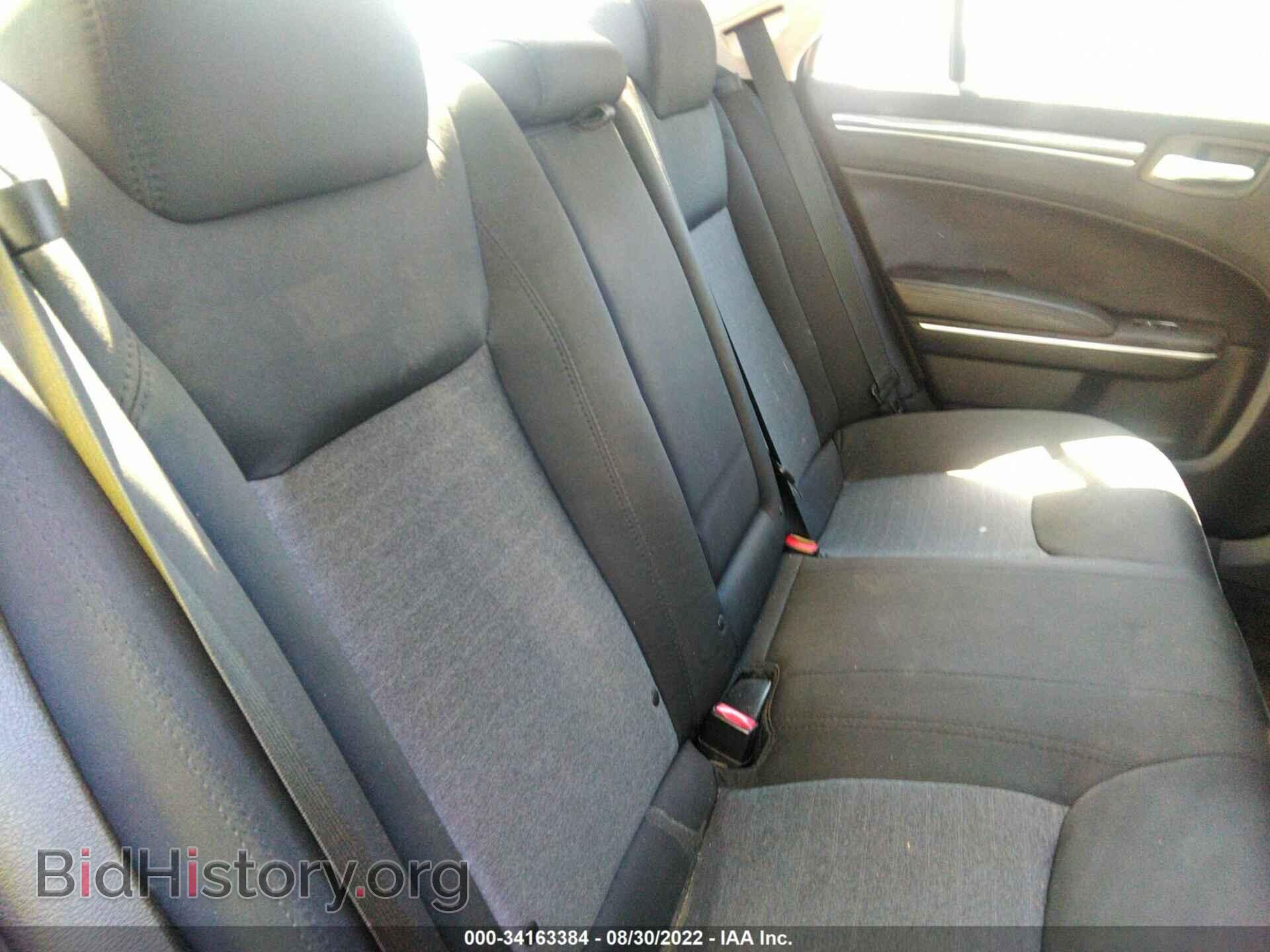 2018 CHRYSLER 300 - VIN: 2C3CCAAG7JH275534 - Фото 8