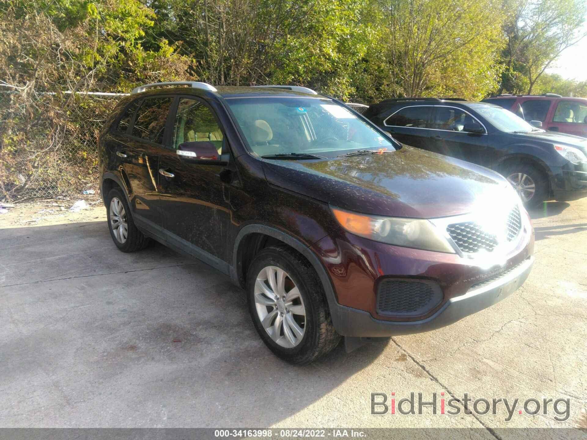 Photo 5XYKT4A29BG050903 - KIA SORENTO 2011