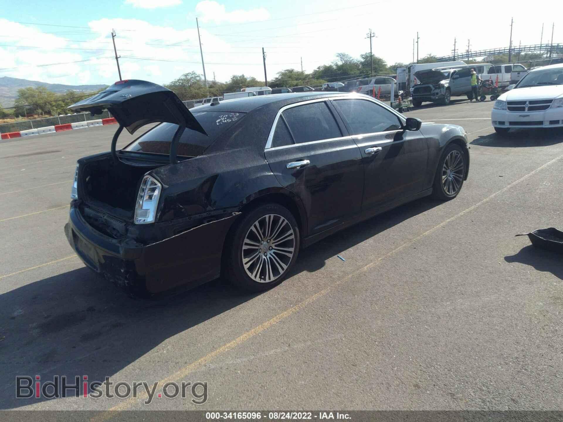 2013 CHRYSLER 300 - VIN: 2C3CCABT8DH698574 - Фото 4