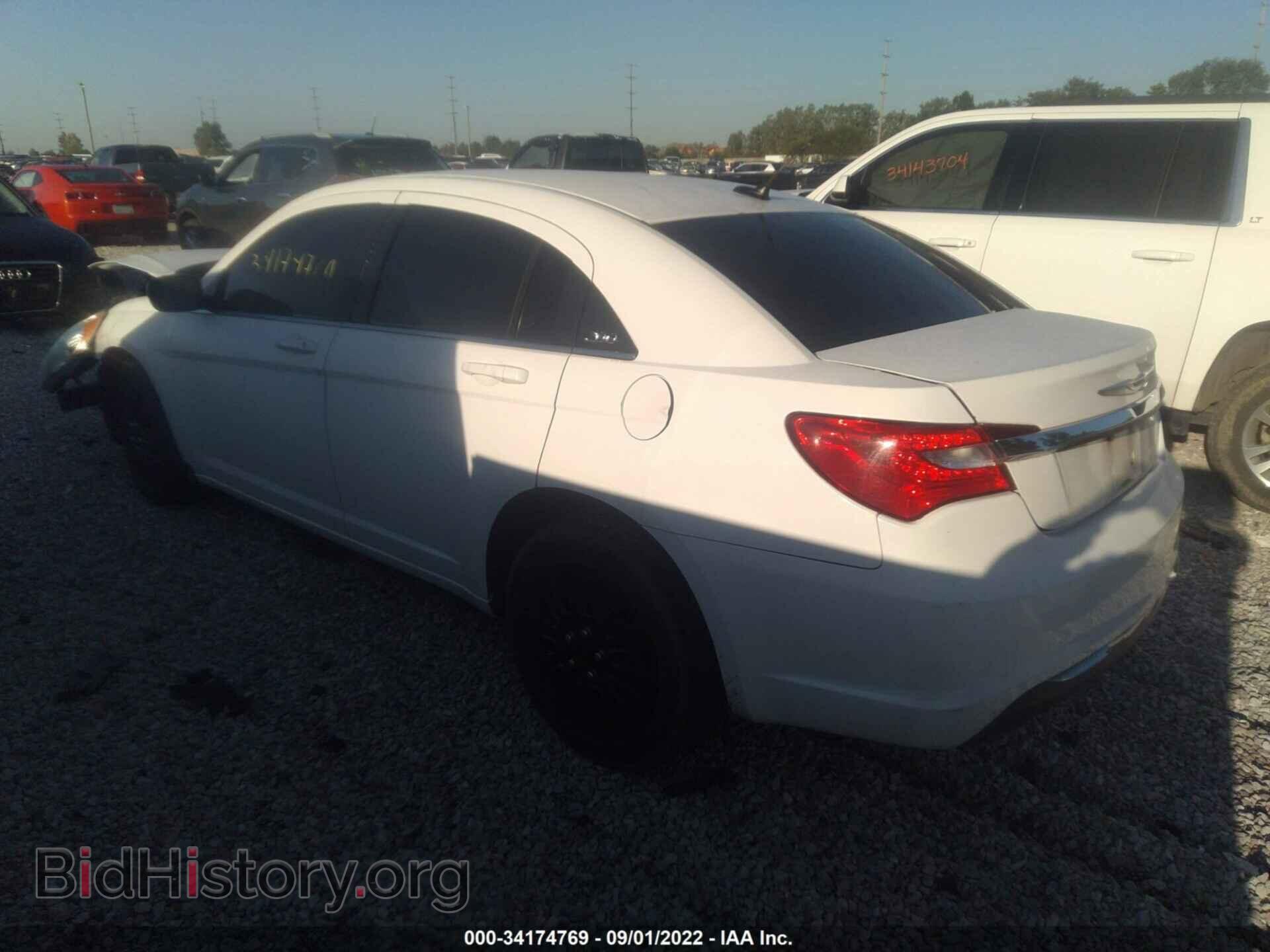 2012 CHRYSLER 200 - VIN: 1C3CCBAB0CN145342 - Фото 3