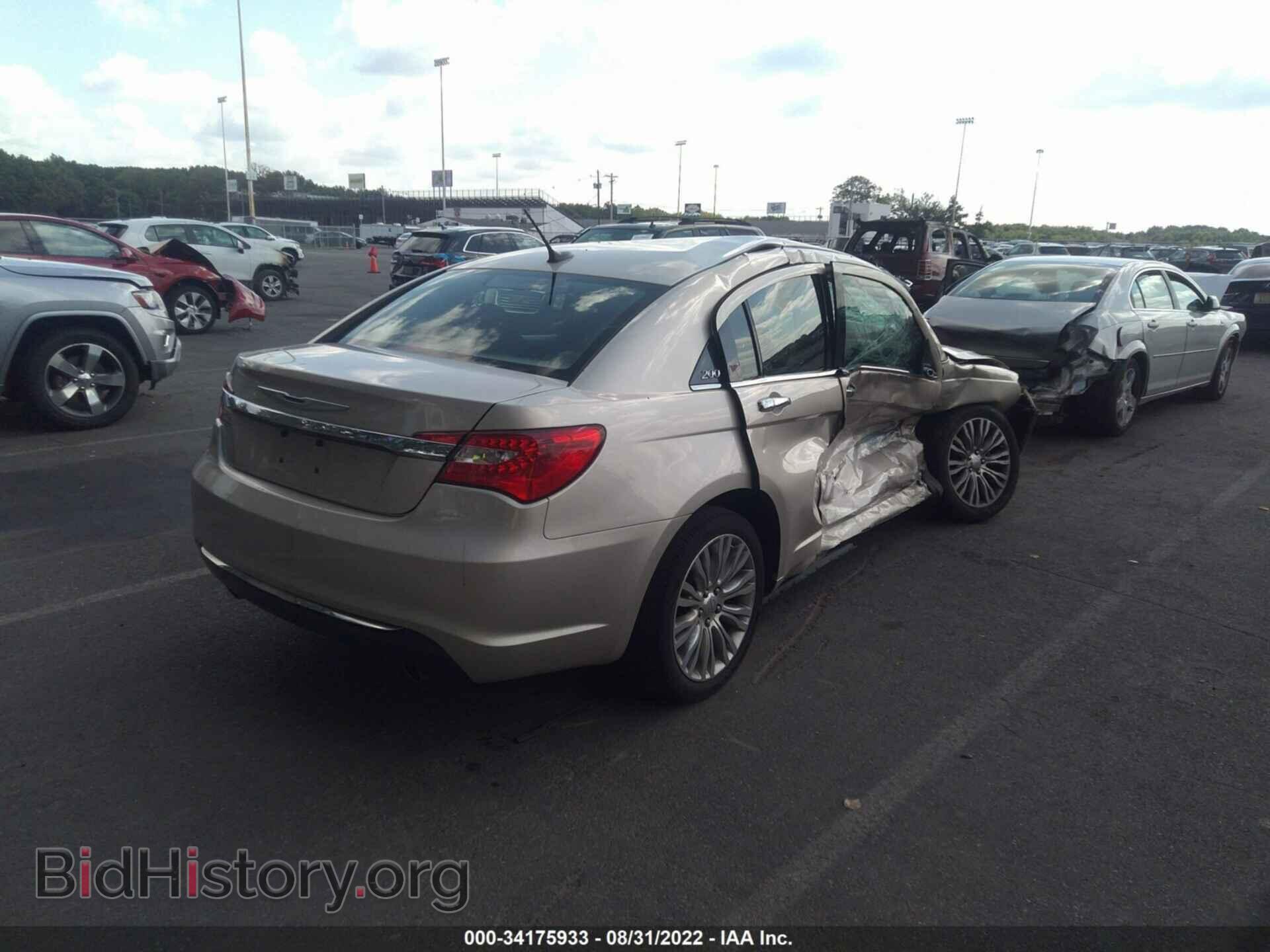2013 CHRYSLER 200 - VIN: 1C3CCBCG7DN631818 - Фото 4