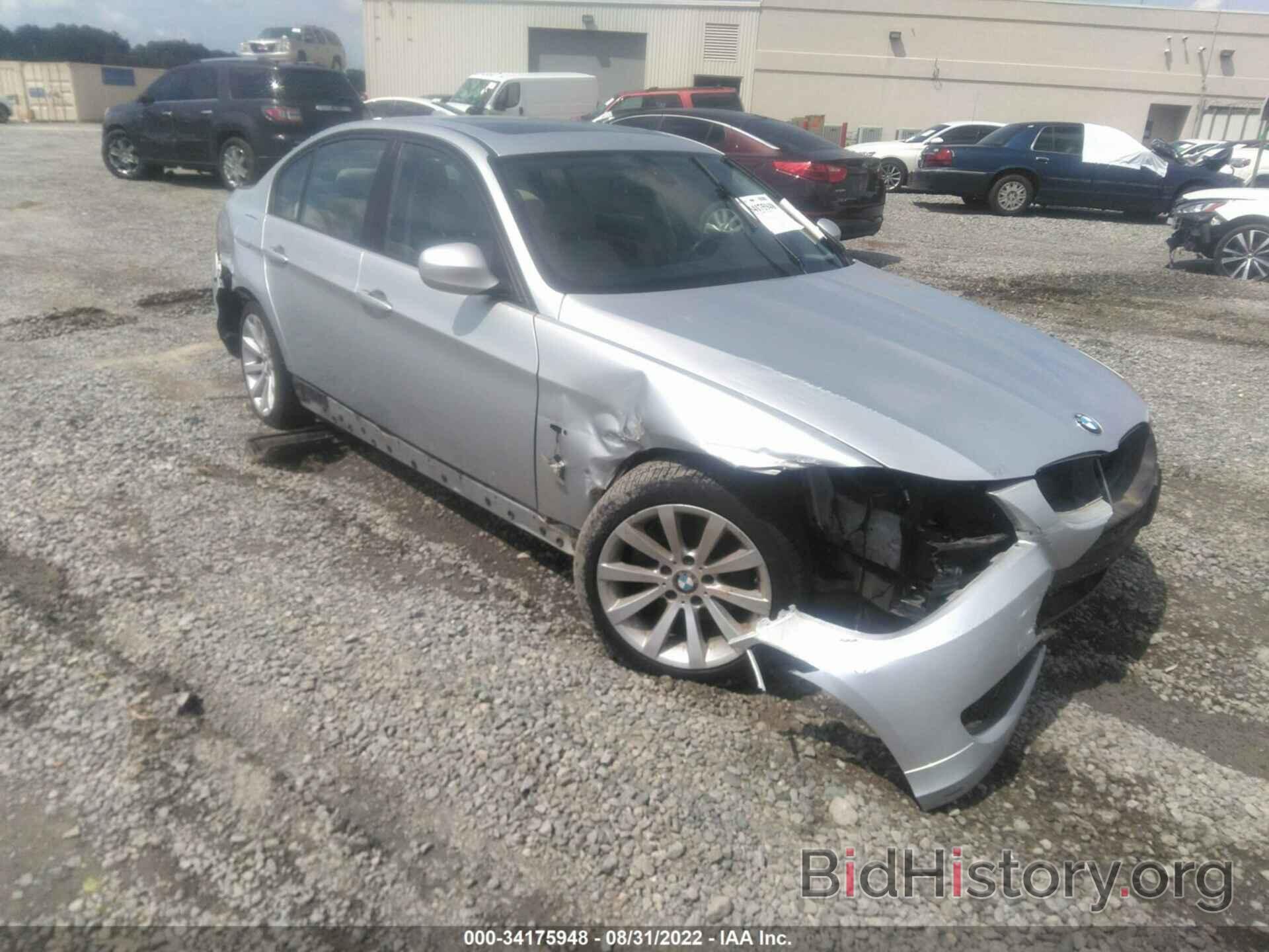 Photo WBAPH7C55BE677717 - BMW 3 SERIES 2011