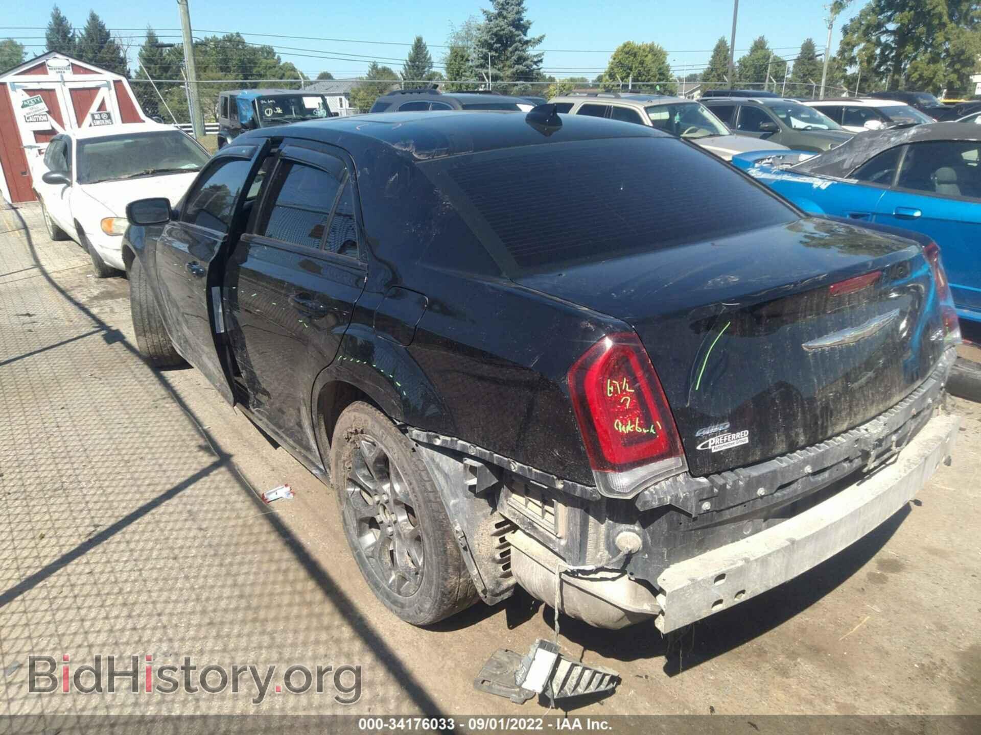 2016 CHRYSLER 300 - VIN: 2C3CCAGG4GH162060 - Фото 3