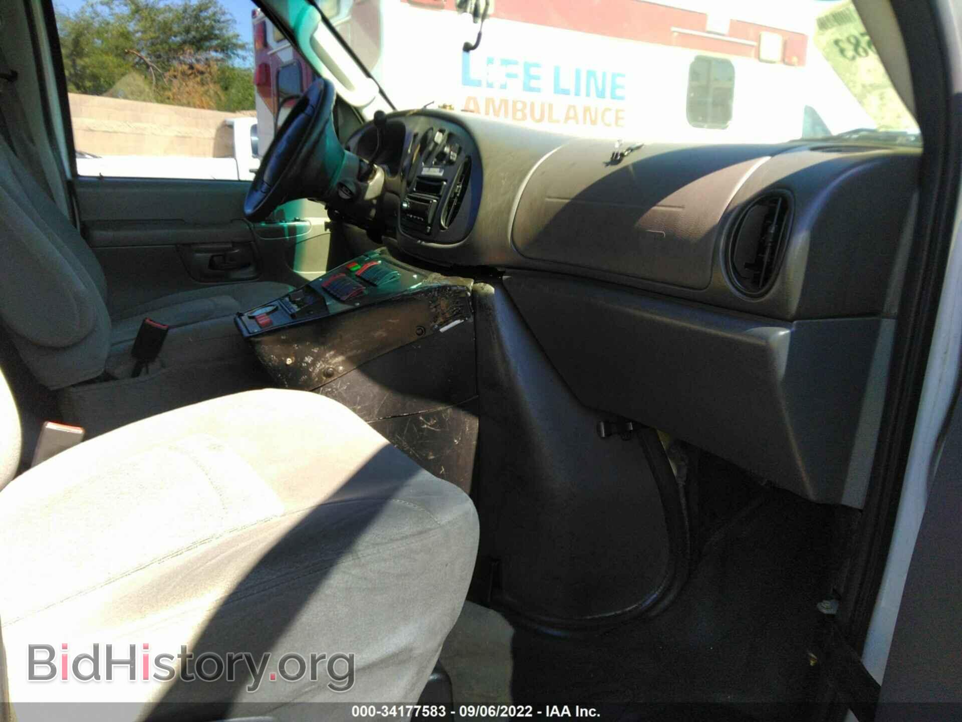 2008 FORD ECONOLINE - VIN: 1FDSS34PX8DA74120 - Photo 5
