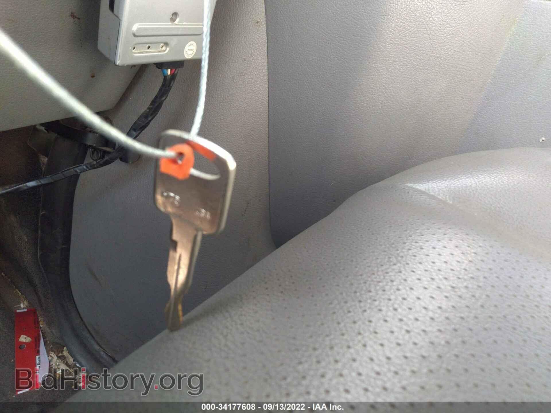 2011 FORD ECONOLINE CARGO VAN - VIN: 1FTSE3EL5BDA52489 - Фото 11