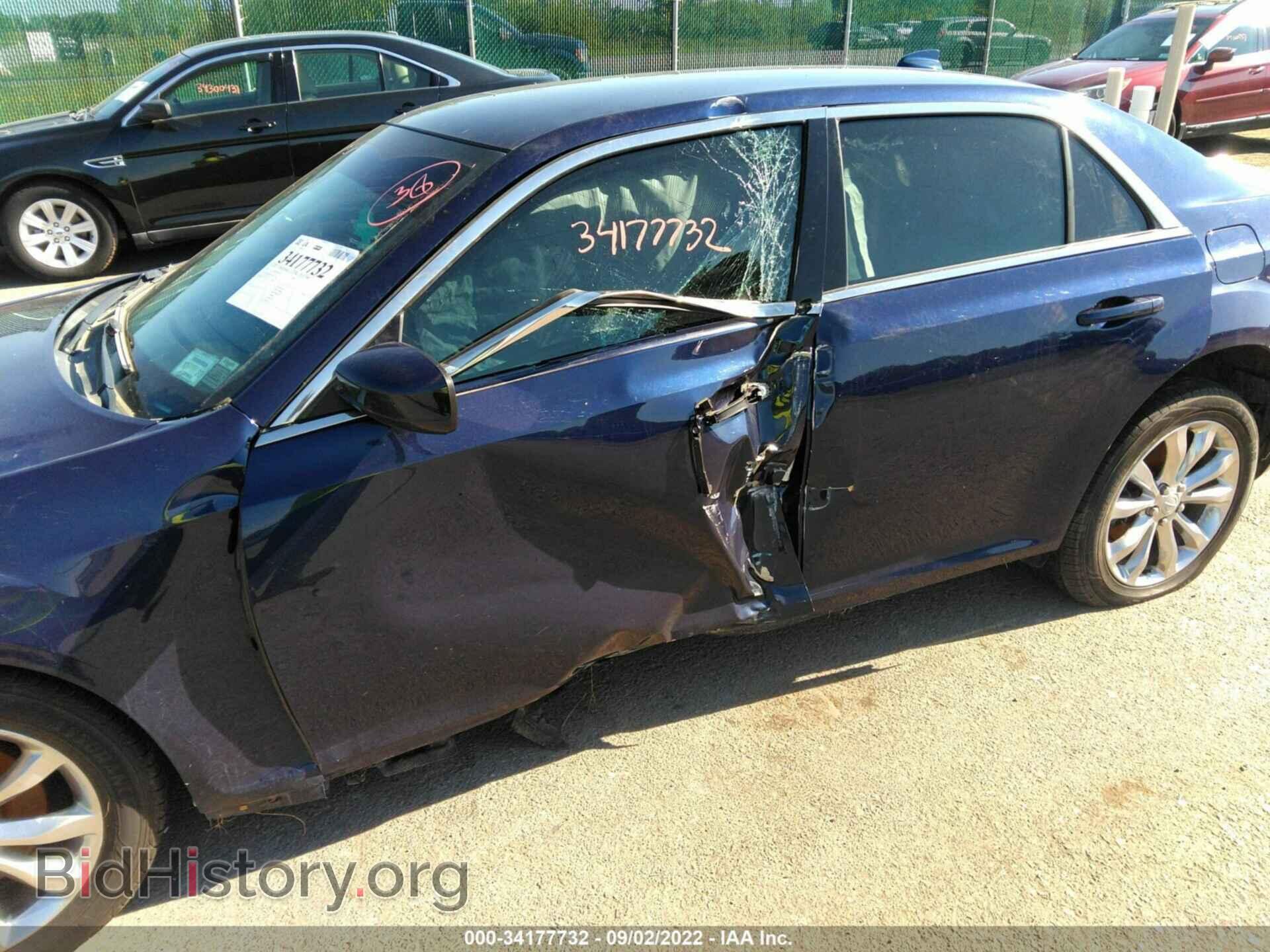 2017 CHRYSLER 300 - VIN: 2C3CCARG0HH651148 - Фото 6