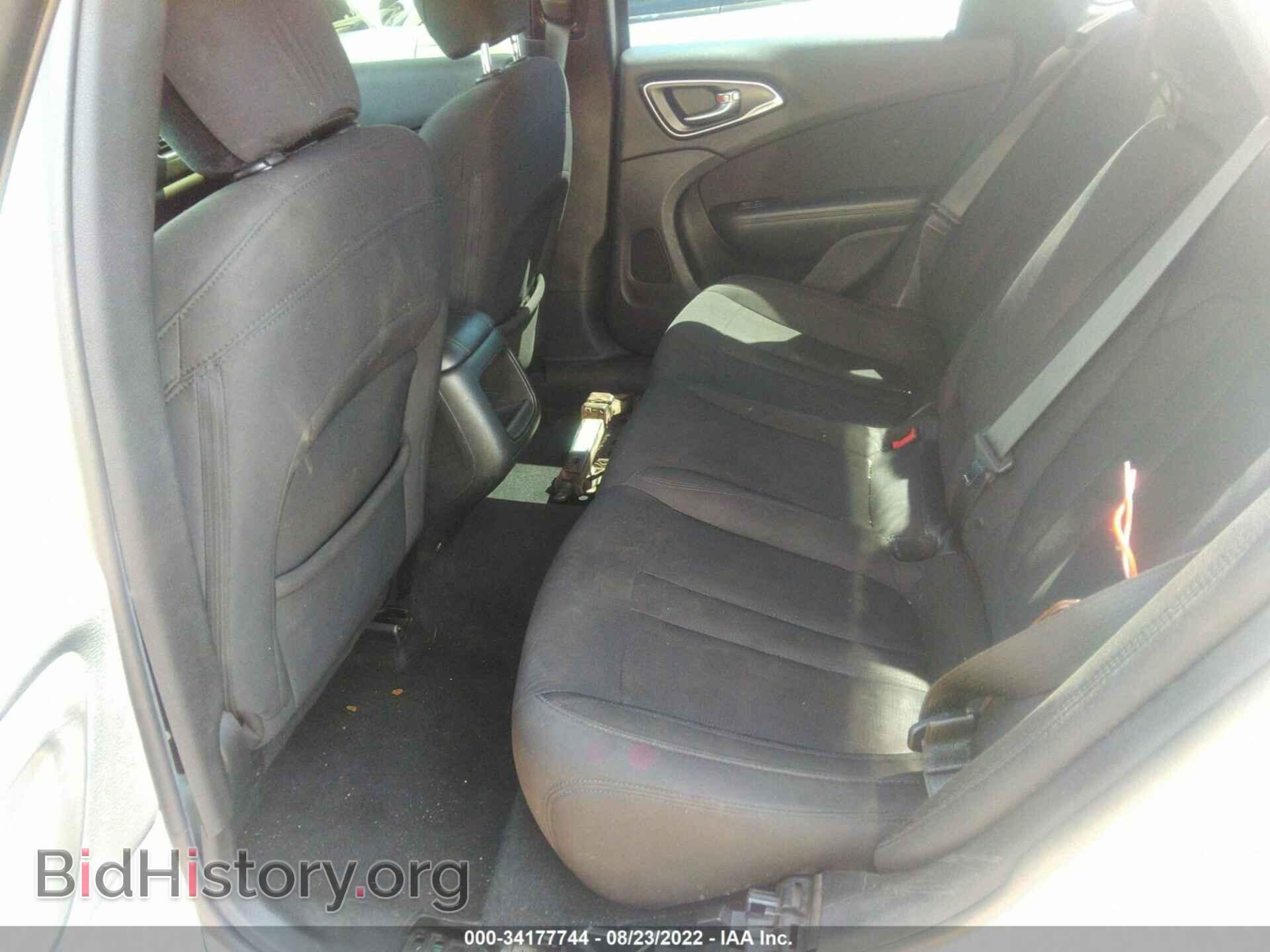 2015 CHRYSLER 200 - VIN: 1C3CCCAB2FN611296 - Фото 8