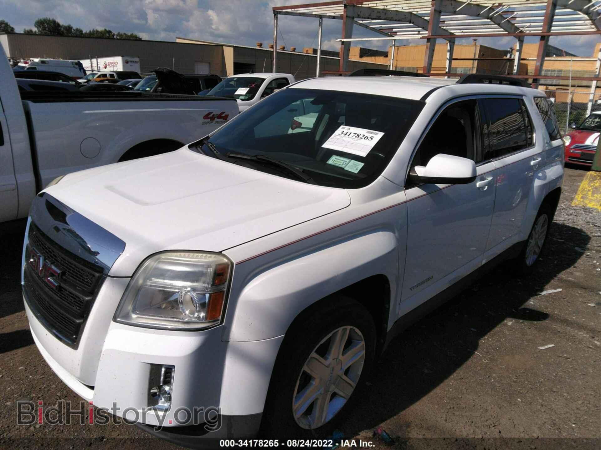 2010 GMC TERRAIN - VIN: 2CTFLEEY1A6402927 - Photo 2