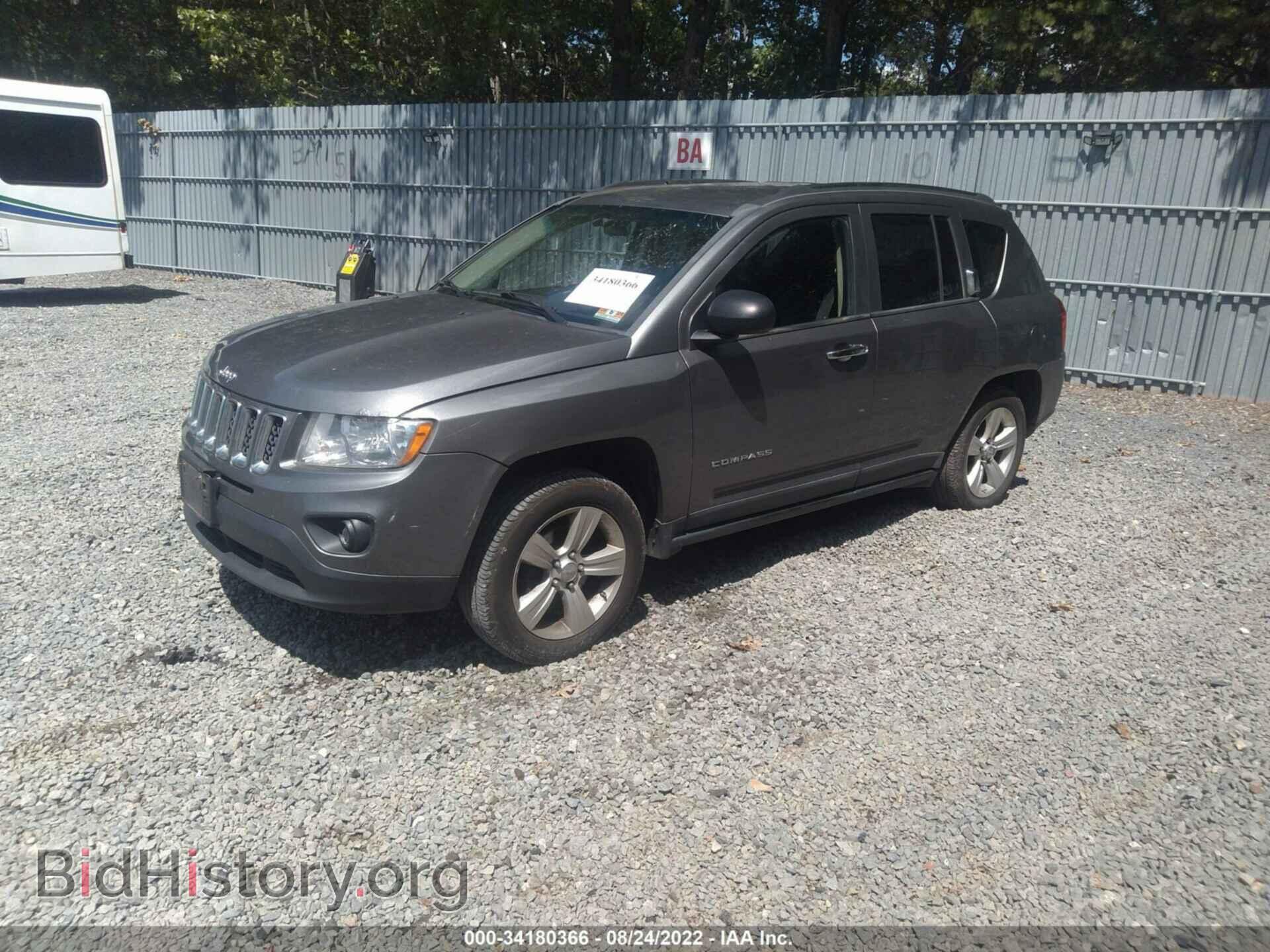 2011 JEEP COMPASS - VIN: 1J4NF1FB8BD218986 - Photo 2