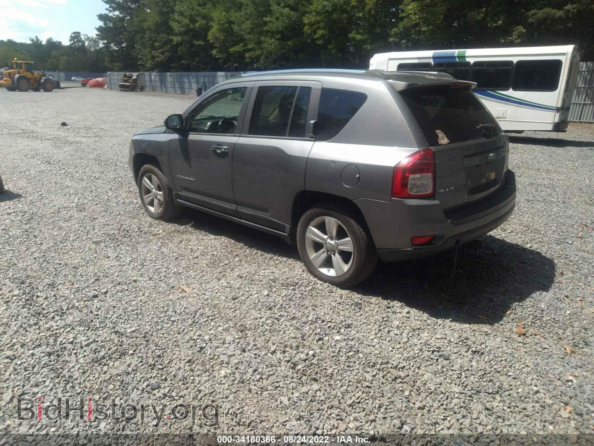 2011 JEEP COMPASS - VIN: 1J4NF1FB8BD218986 - Photo 3