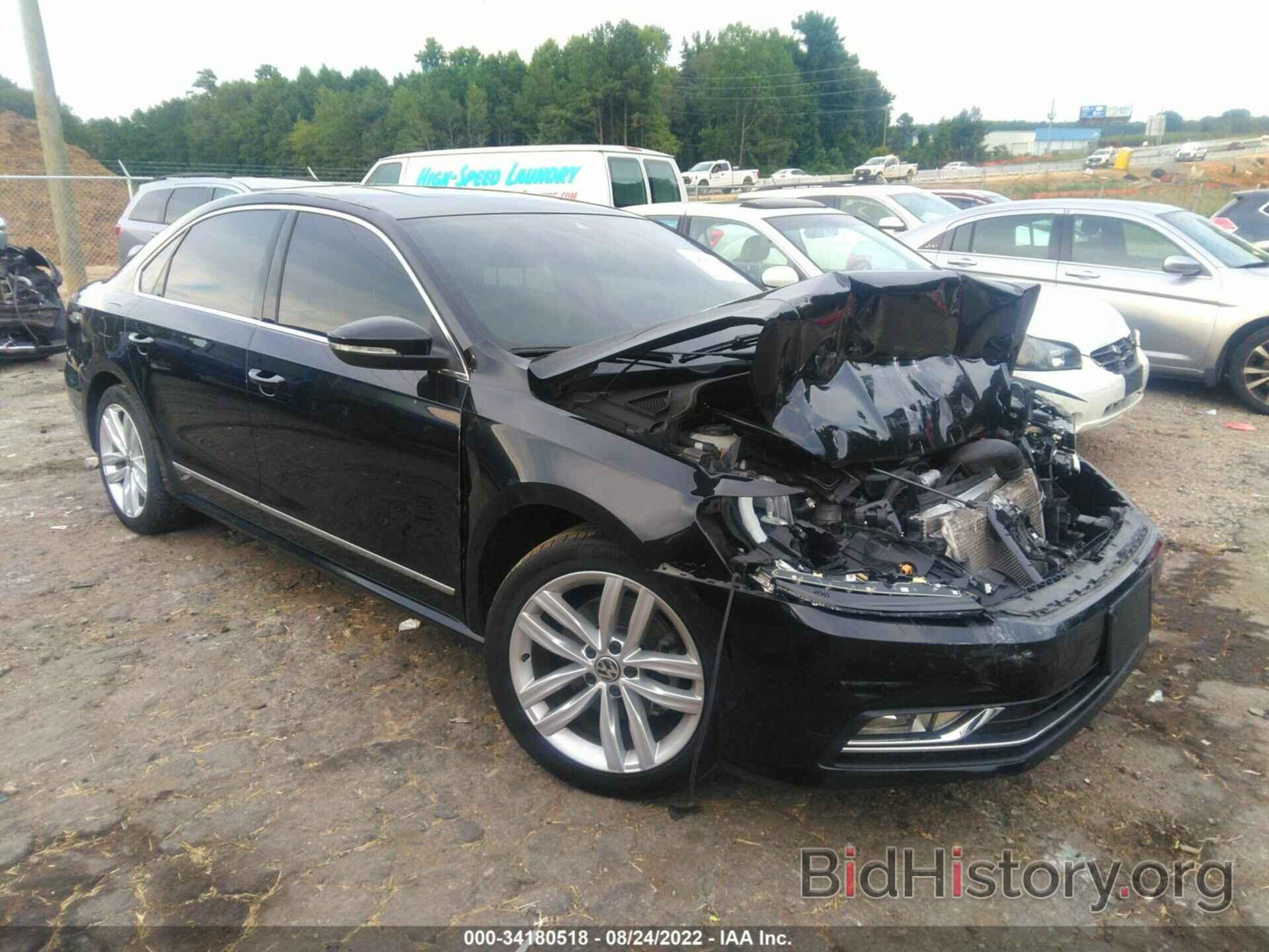 Photo 1VWCA7A36JC002215 - VOLKSWAGEN PASSAT 2018