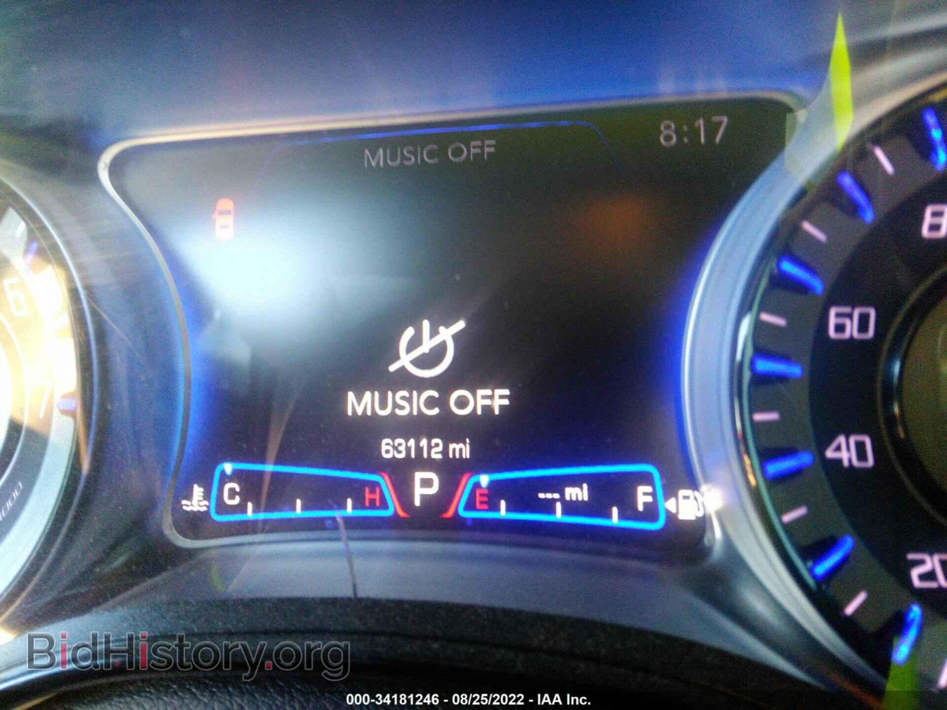 2019 CHRYSLER 300 - VIN: 2C3CCABG1KH515919 - Фото 7