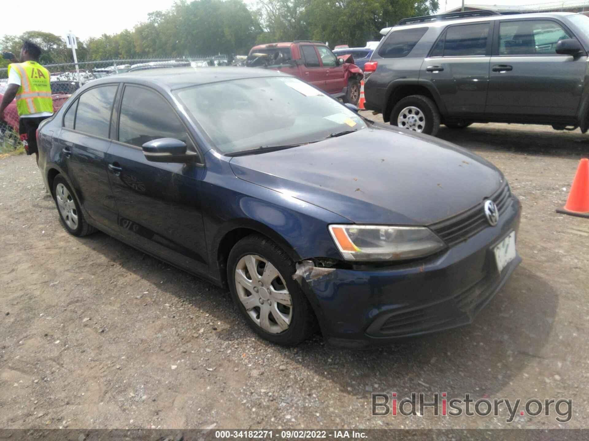 Фотография 3VWDP7AJ2CM113833 - VOLKSWAGEN JETTA SEDAN 2012