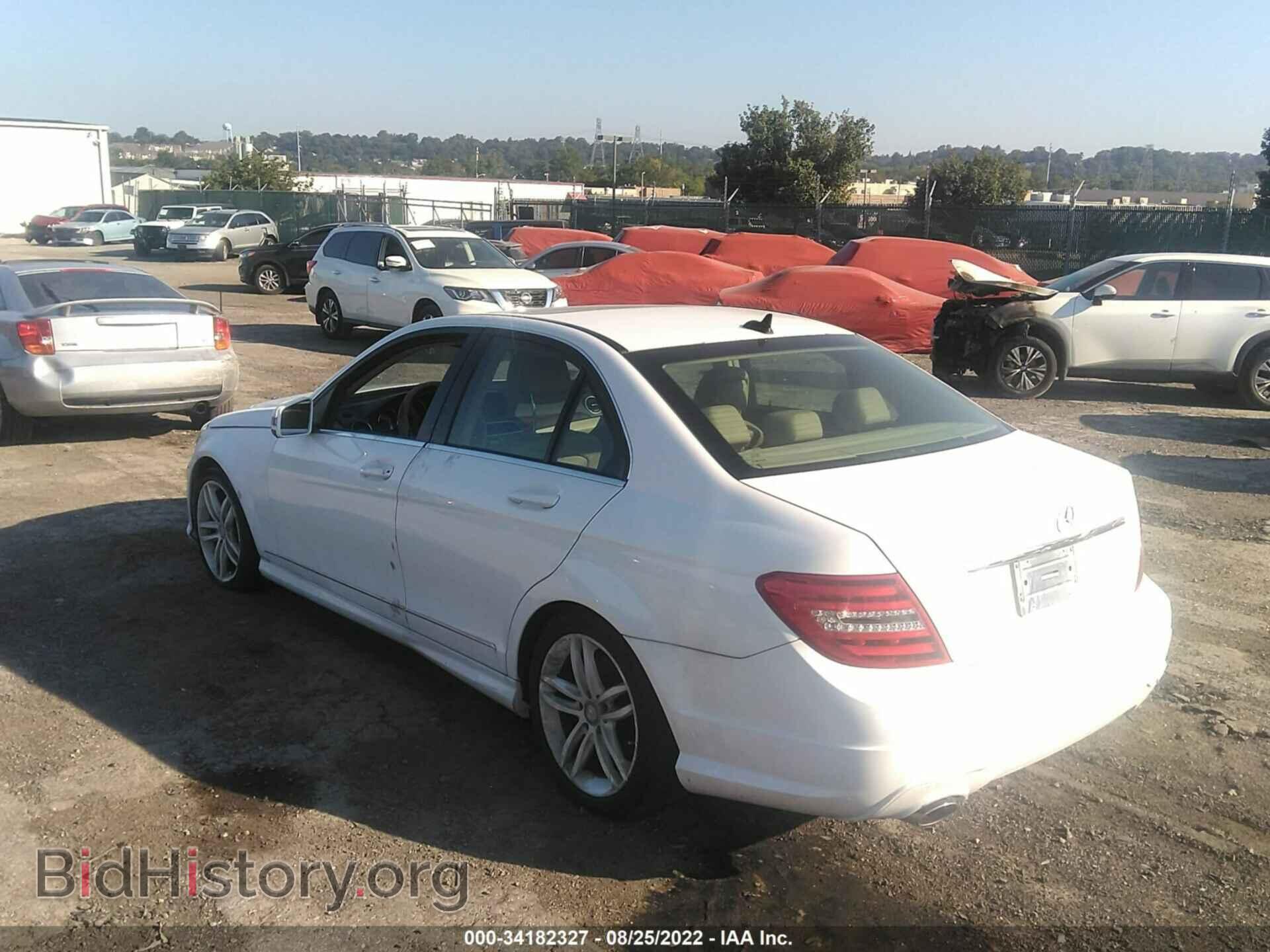 2013 MERCEDES-BENZ C-CLASS - VIN: WDDGF4HB0DA760381 - Фото 3