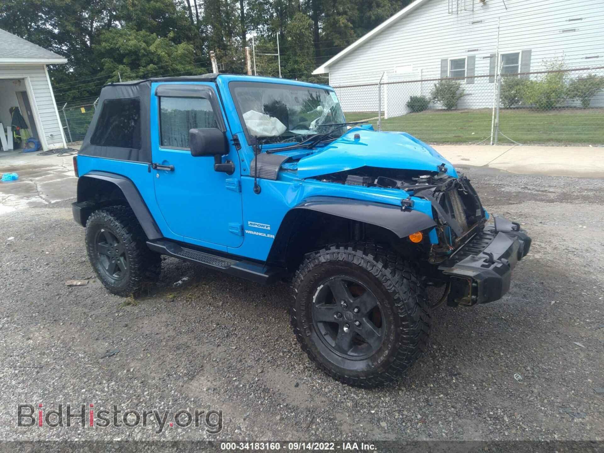 Photo 1J4AA2D16BL629242 - JEEP WRANGLER 2011