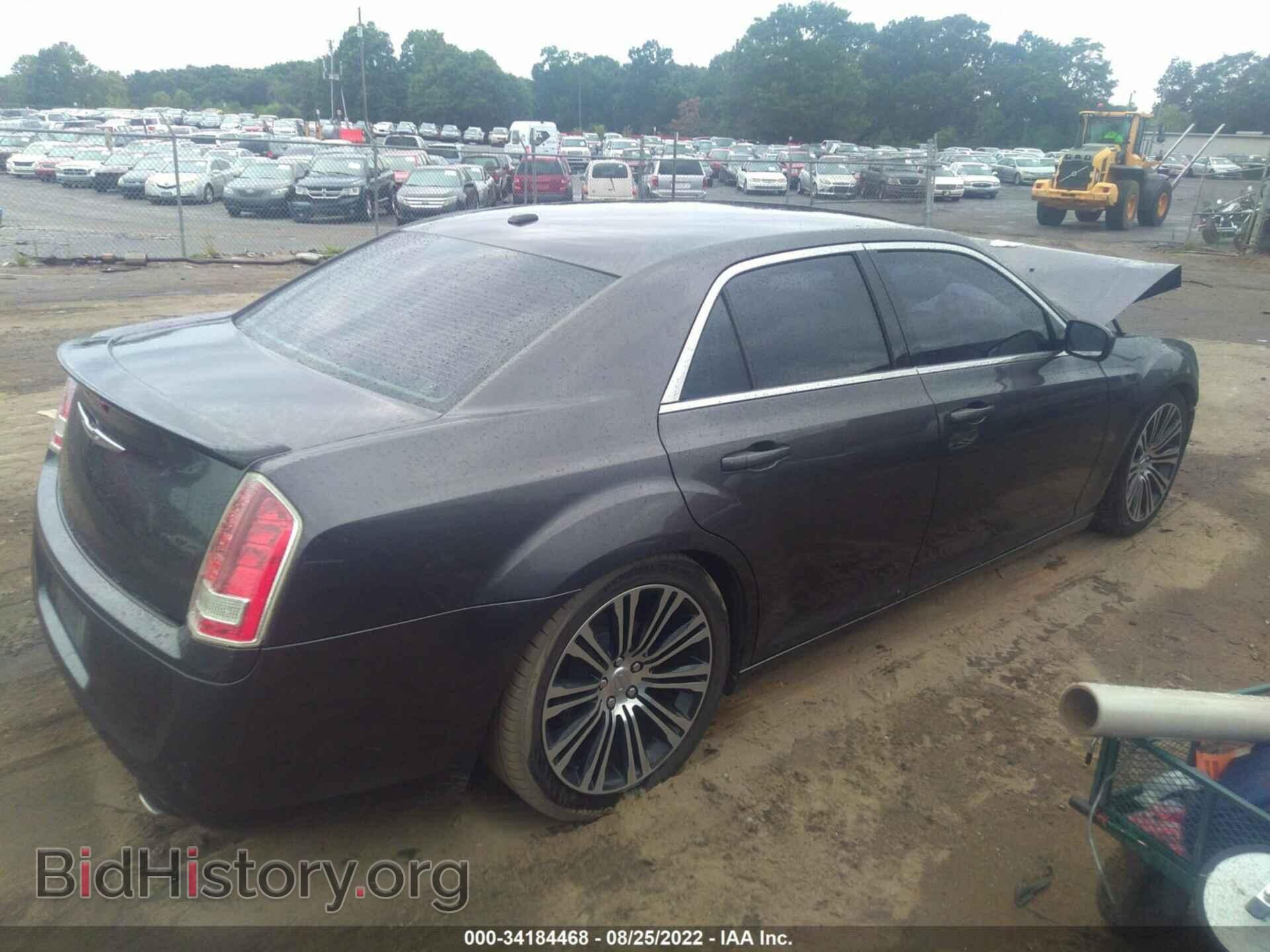 2013 CHRYSLER 300 - VIN: 2C3CCABT4DH580831 - Фото 4