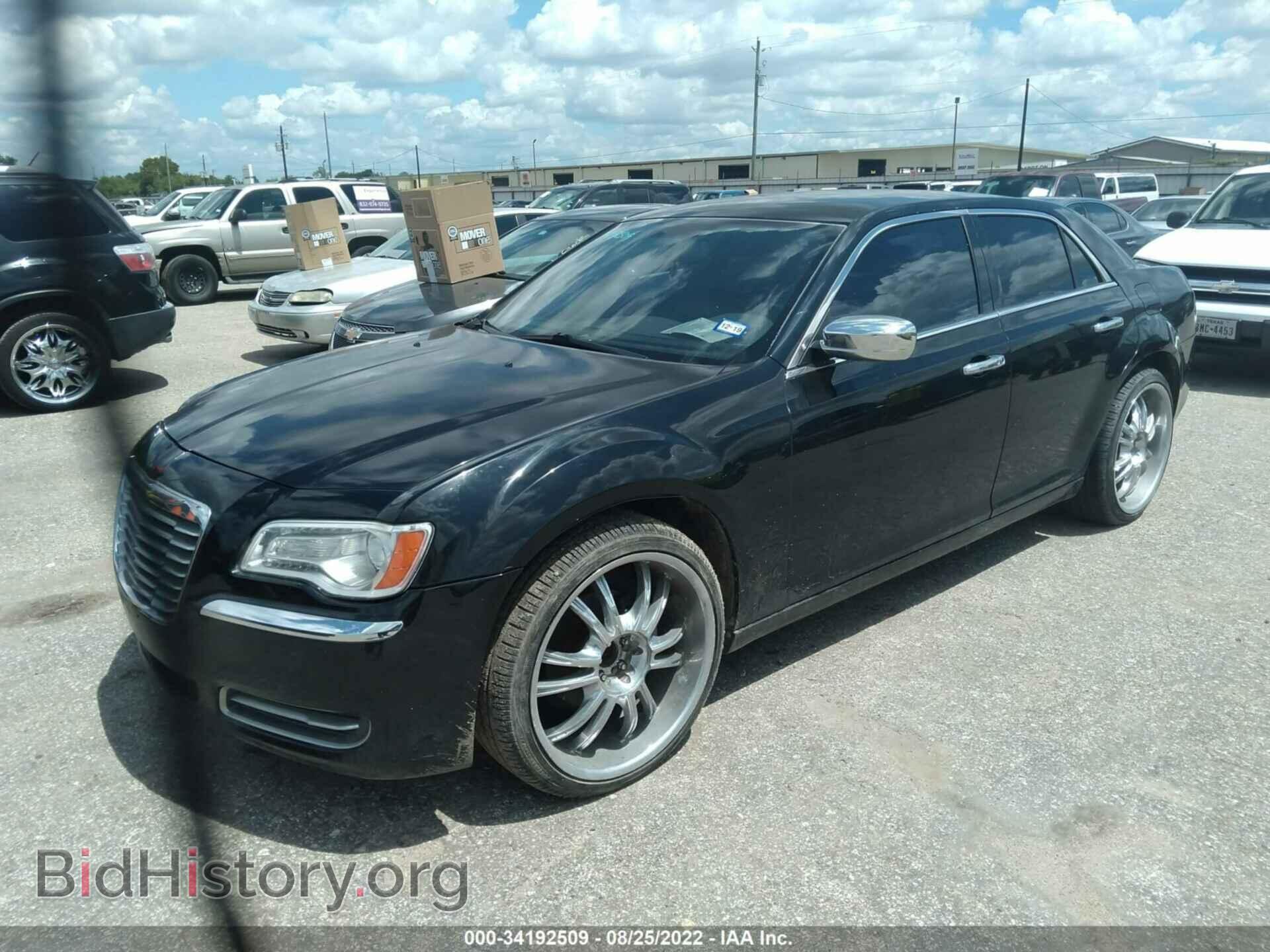 2012 CHRYSLER 300 - VIN: 2C3CCAAG4CH113962 - Фото 2