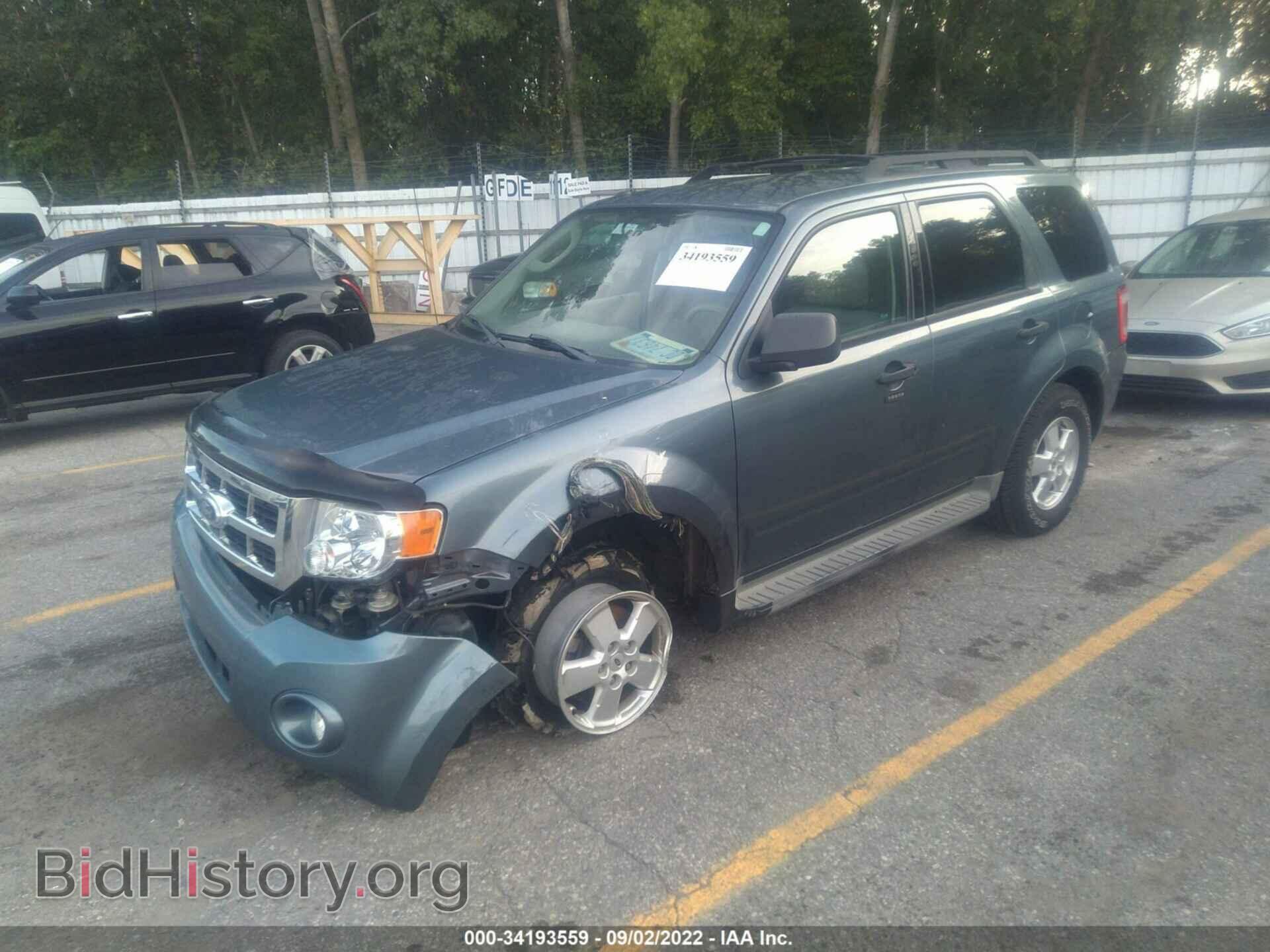 2010 FORD ESCAPE - VIN: 1FMCU0D72AKD18910 - Photo 2