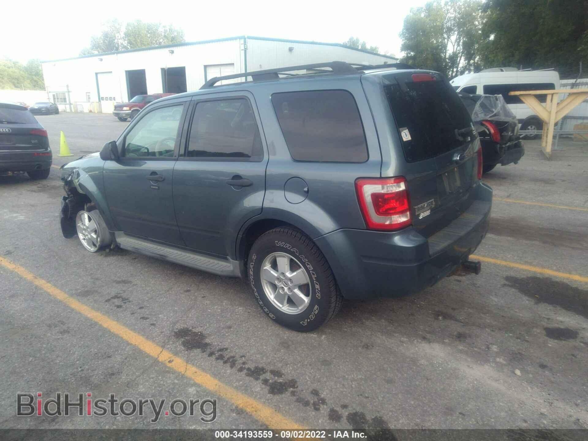 2010 FORD ESCAPE - VIN: 1FMCU0D72AKD18910 - Photo 3