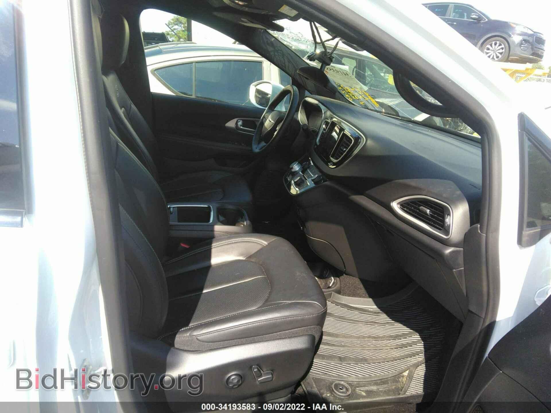 2020 CHRYSLER PACIFICA - VIN: 2C4RC1EG4LR266464 - Фото 5