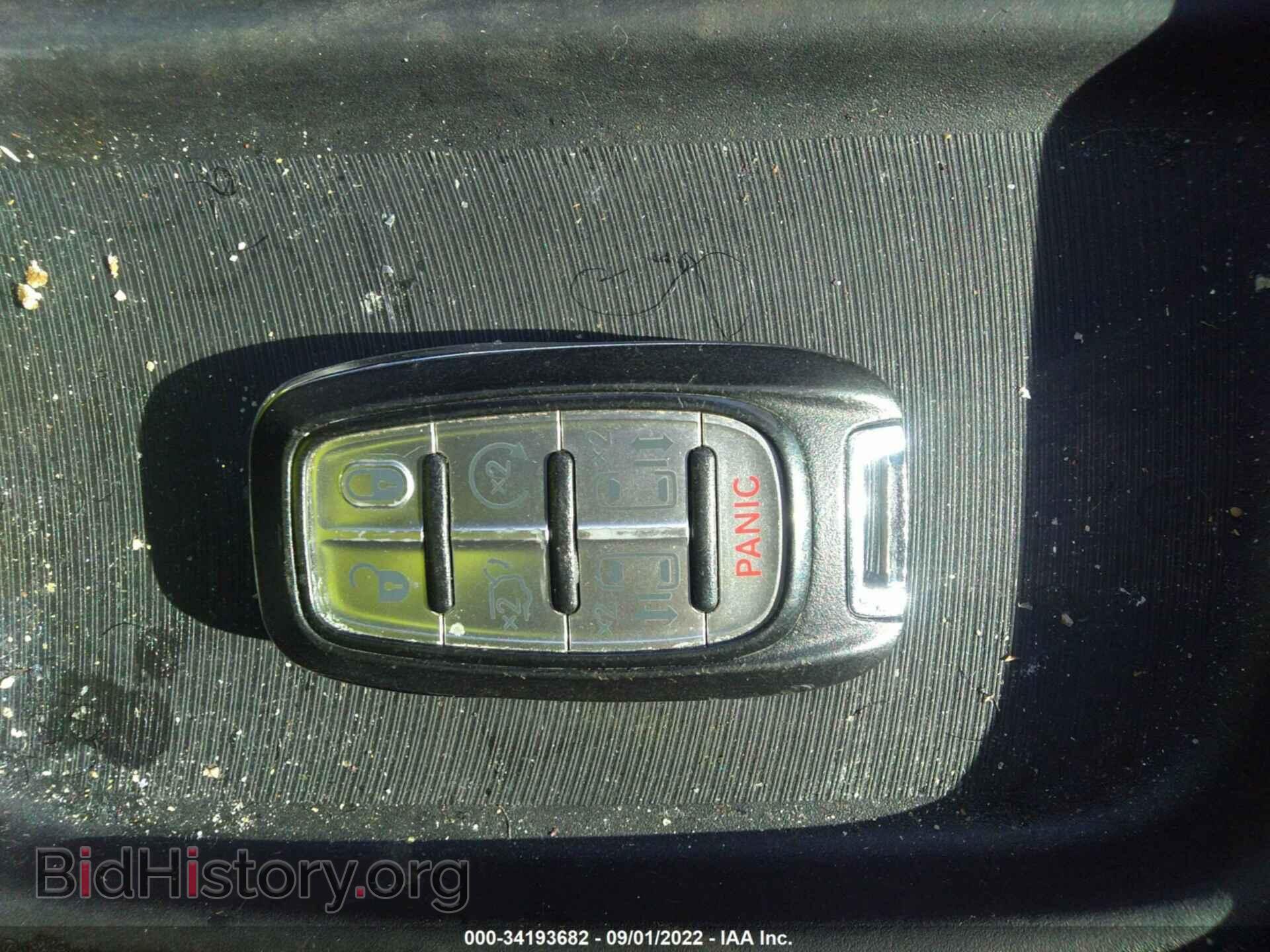 2018 CHRYSLER PACIFICA - VIN: 2C4RC1FGXJR260664 - Фото 11